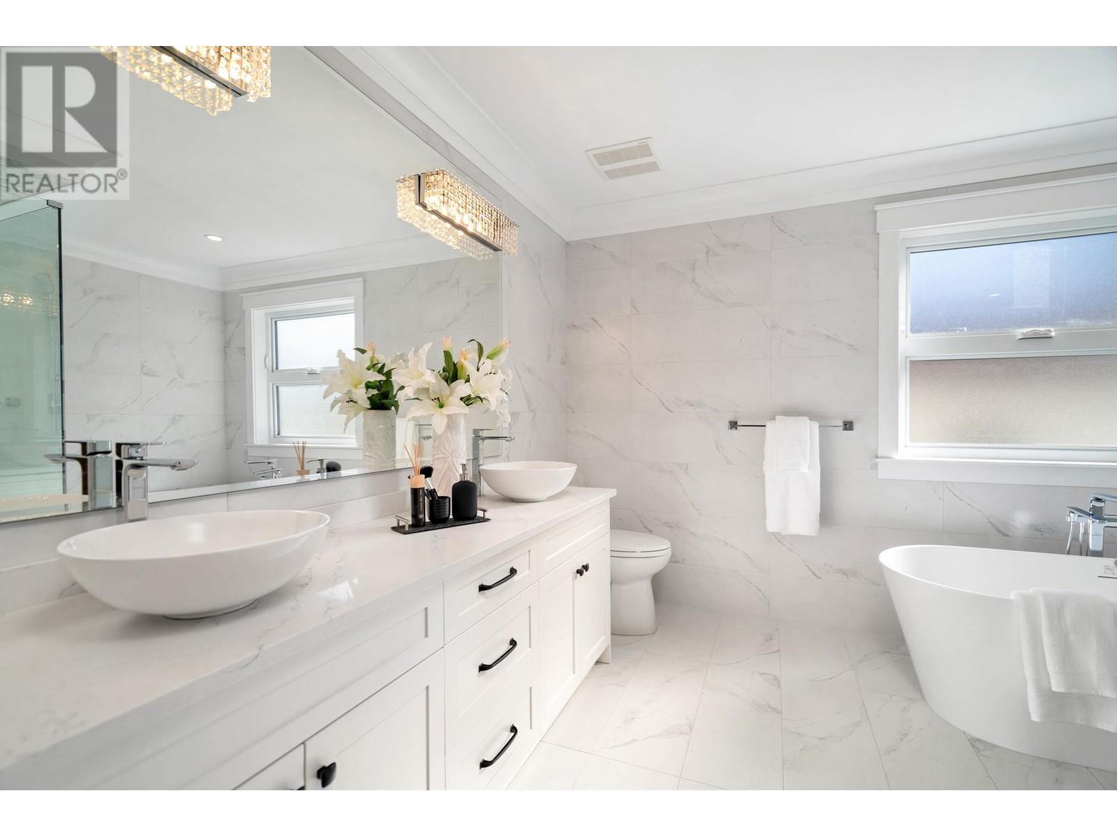 924 Viney Road, North Vancouver, British Columbia  V7K 1A7 - Photo 21 - R2820960