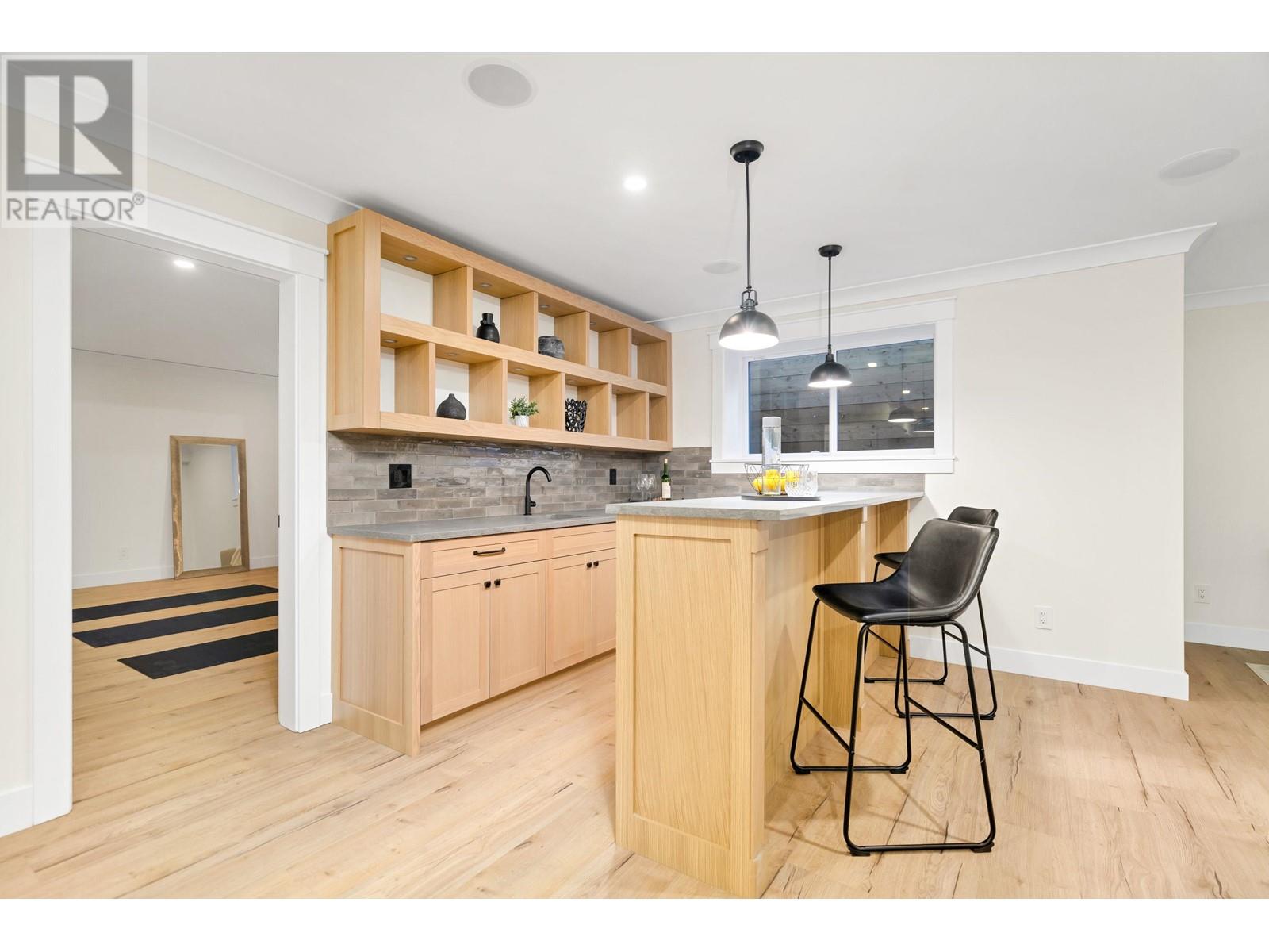 924 Viney Road, North Vancouver, British Columbia  V7K 1A7 - Photo 31 - R2820960