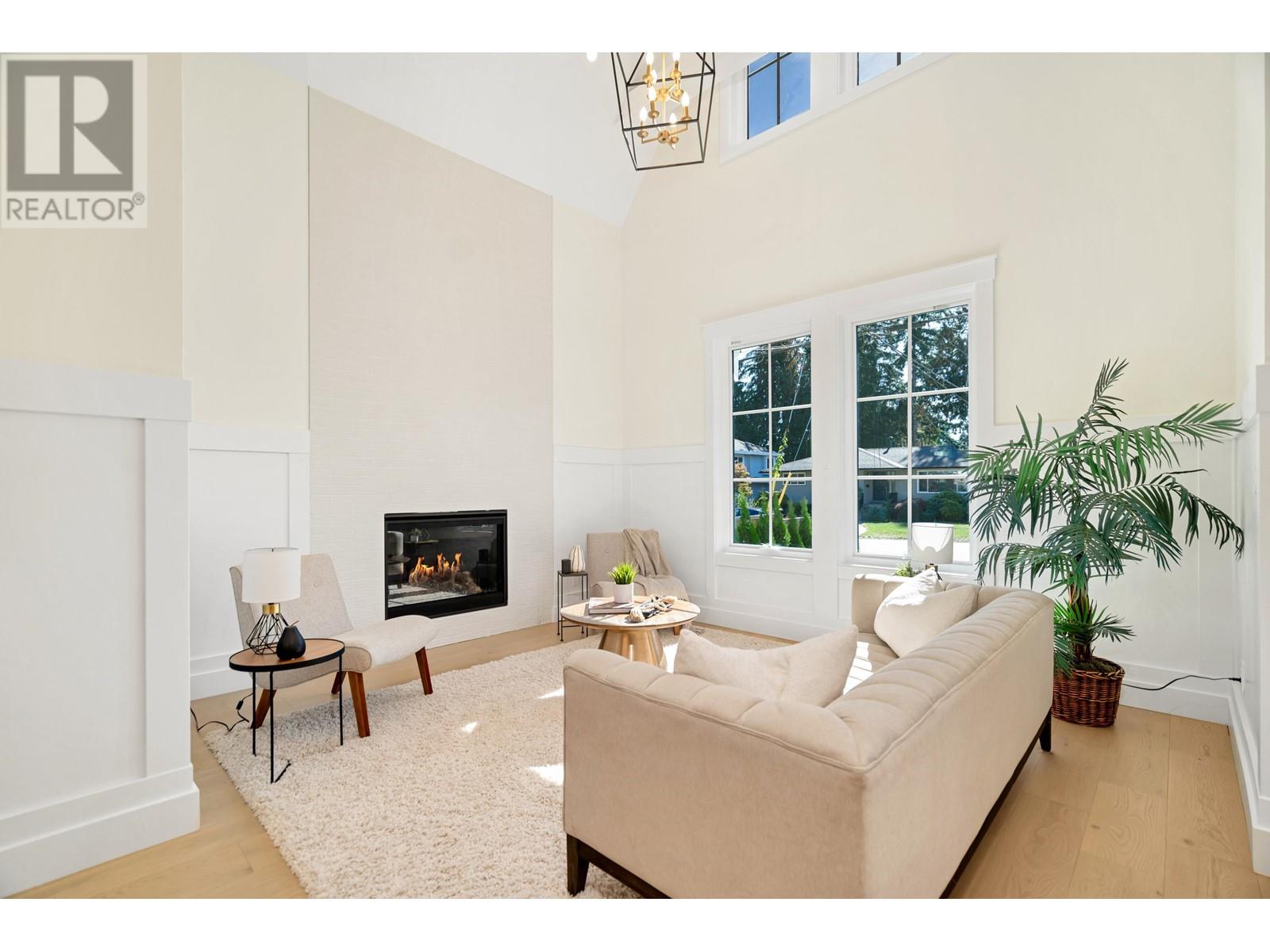 924 Viney Road, North Vancouver, British Columbia  V7K 1A7 - Photo 4 - R2820960
