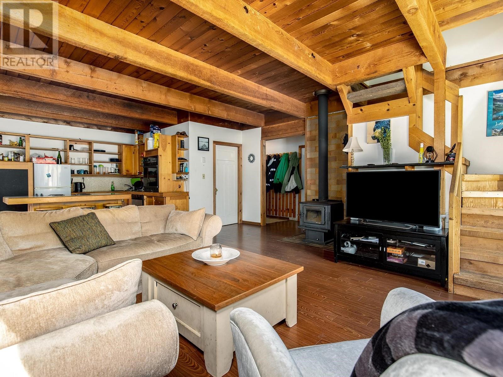 8109 Cedar Springs Road, Whistler, British Columbia  V8E 0G2 - Photo 11 - R2777373