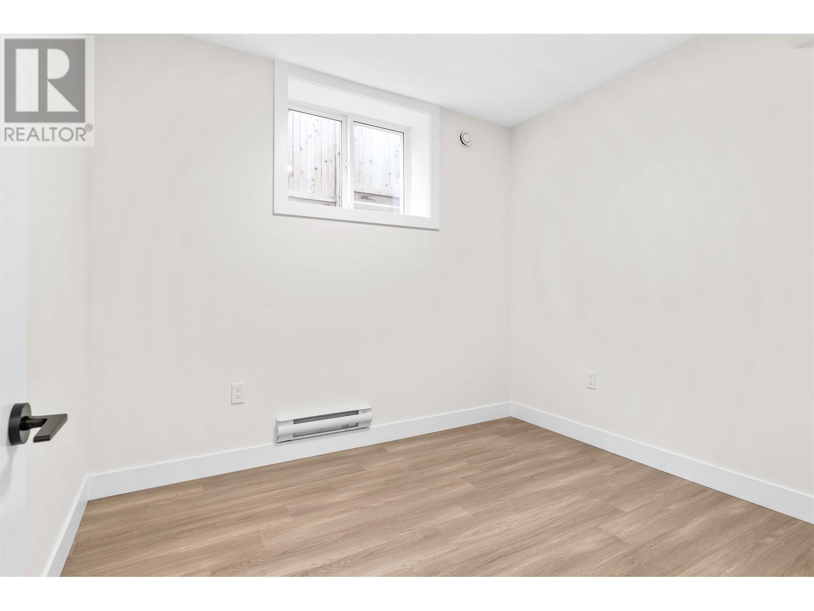 2478 Glenwood Avenue, Port Coquitlam, British Columbia  V3B 1Y8 - Photo 31 - R2820948