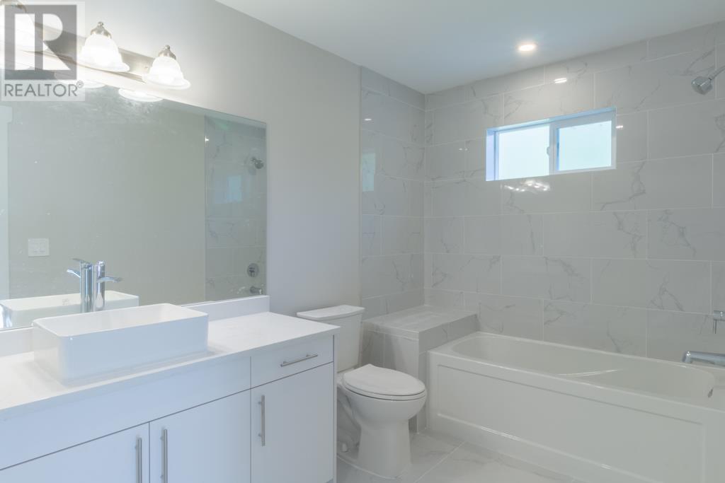 5890 Ripple Way, Sechelt, British Columbia  V7Z 0R2 - Photo 22 - R2820999