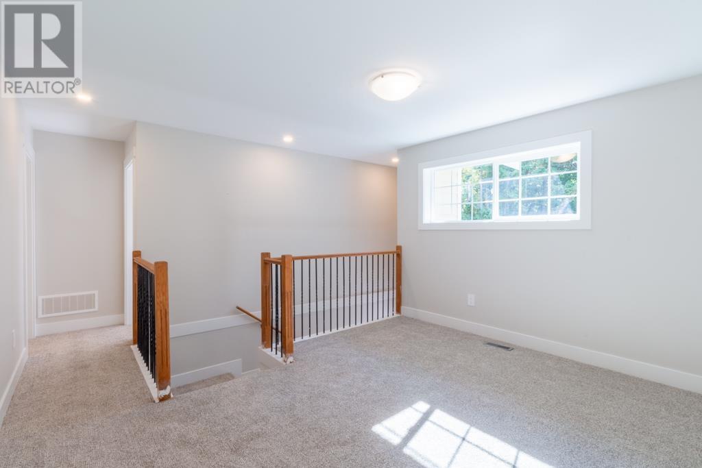5890 Ripple Way, Sechelt, British Columbia  V7Z 0R2 - Photo 13 - R2820999