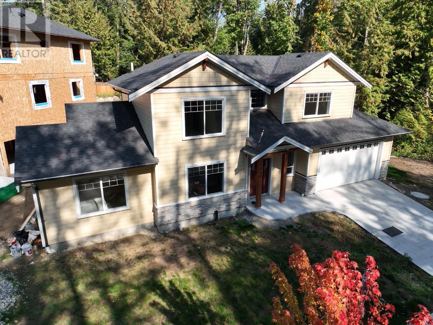 5890 Ripple Way, Sechelt, British Columbia  V7Z 0R2 - Photo 1 - R2820999