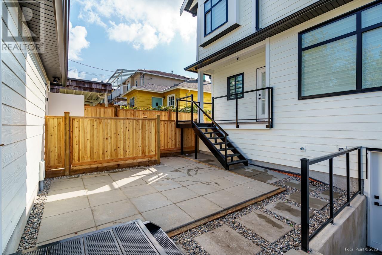 2 3323 Adanac Street, Vancouver, British Columbia  V5K 2P4 - Photo 30 - R2821043