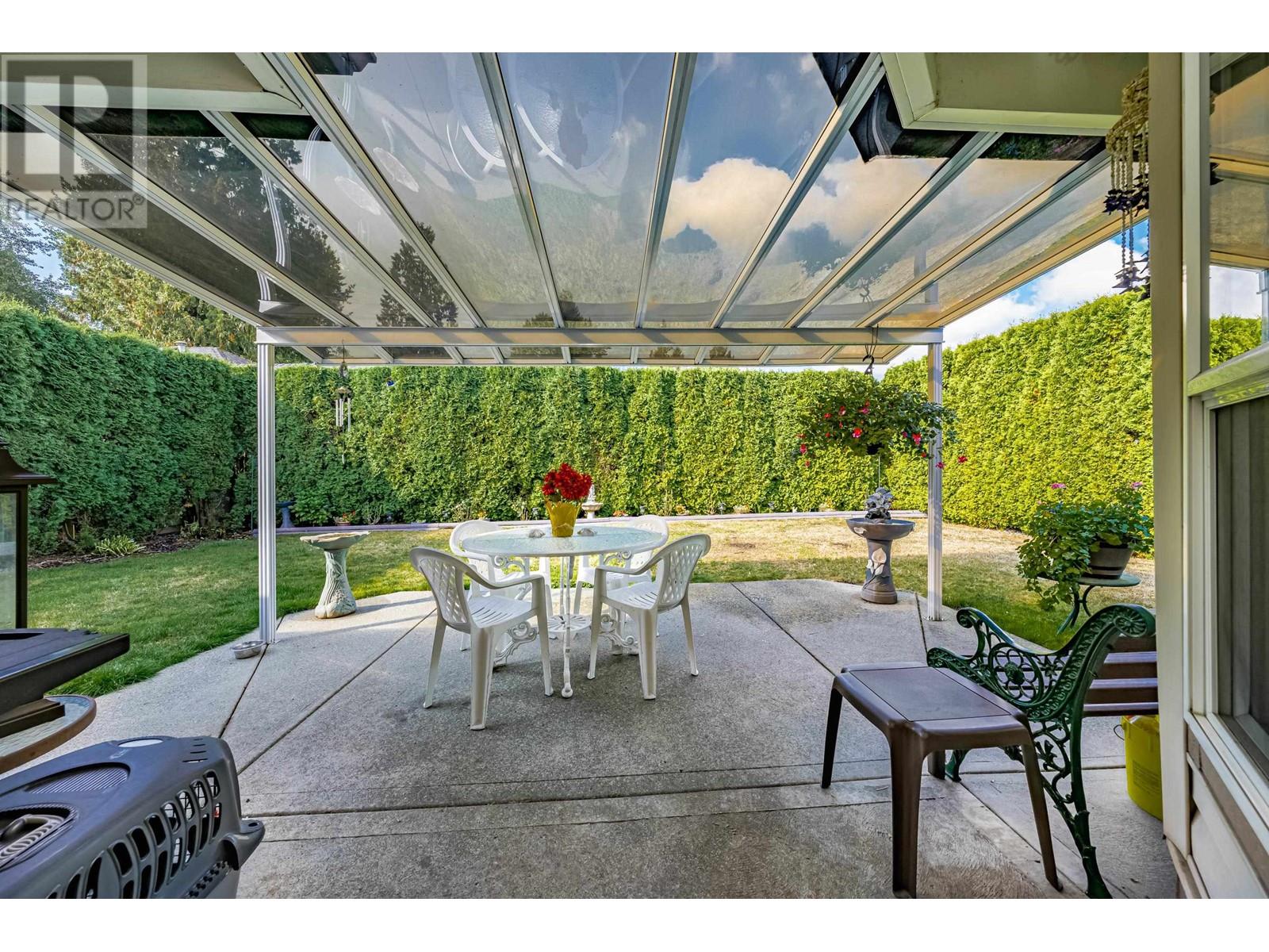 12179 Mcmyn Avenue, Pitt Meadows, British Columbia  V3Y 1C8 - Photo 34 - R2821039