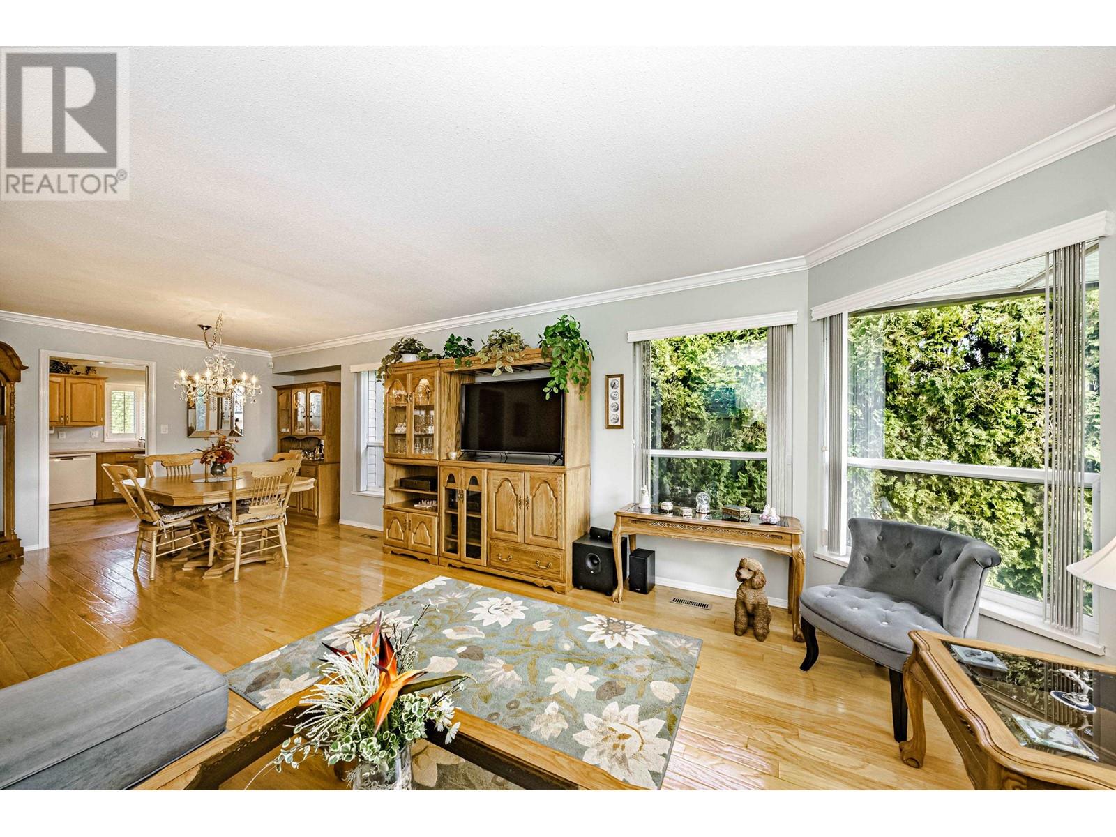 12179 Mcmyn Avenue, Pitt Meadows, British Columbia  V3Y 1C8 - Photo 9 - R2821039