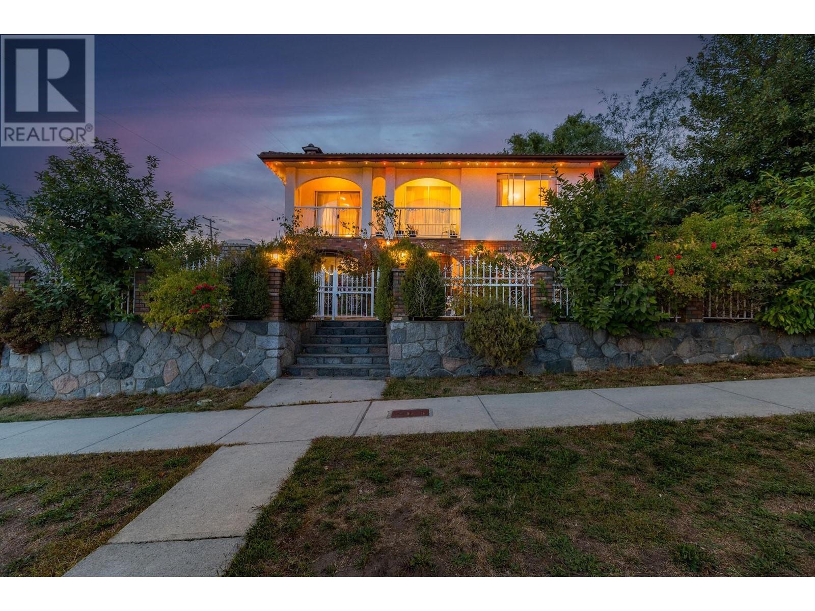 3805 FRANCES STREET, burnaby, British Columbia