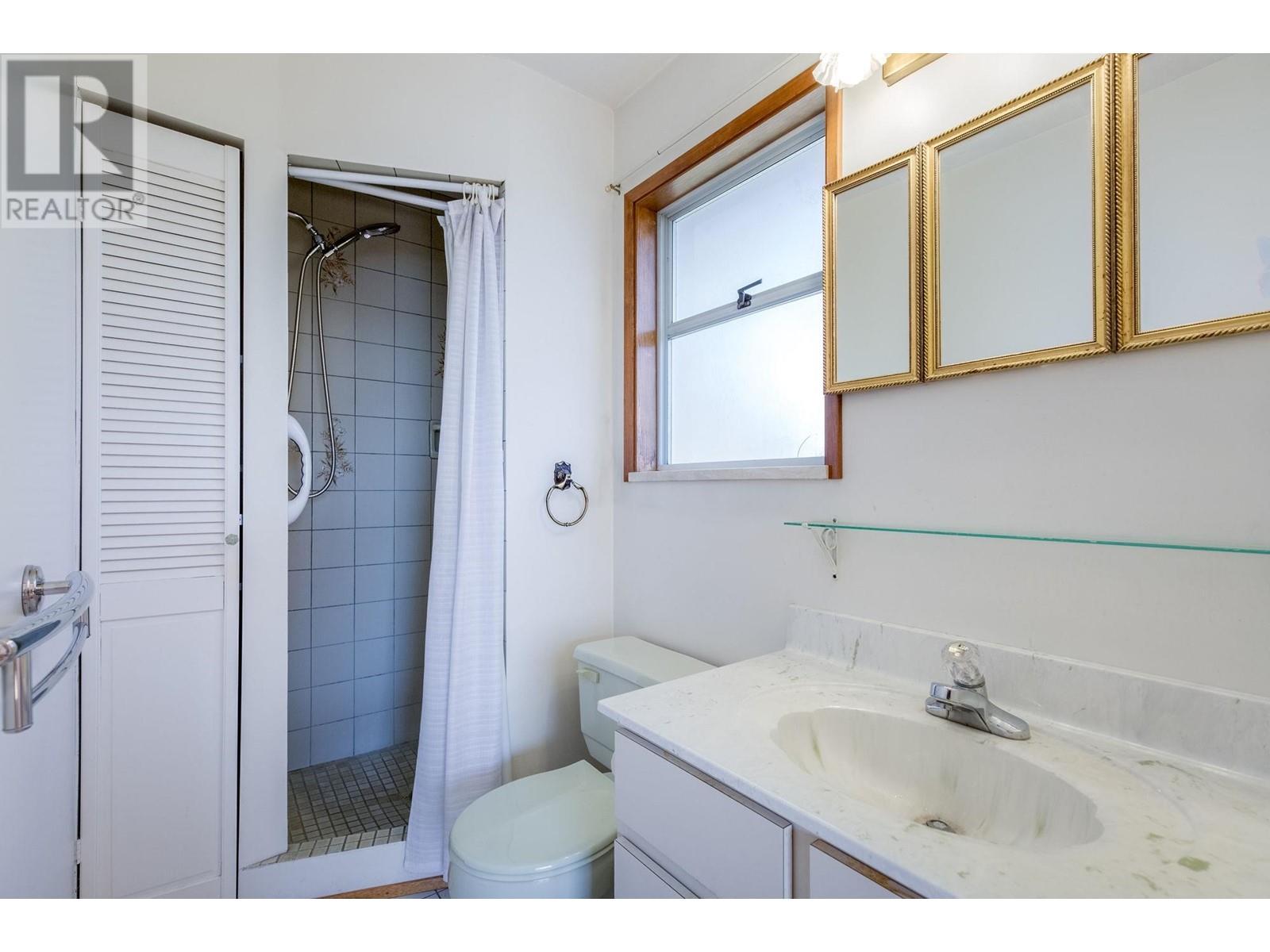 3805 Frances Street, Burnaby, British Columbia  V5C 2P1 - Photo 15 - R2821054