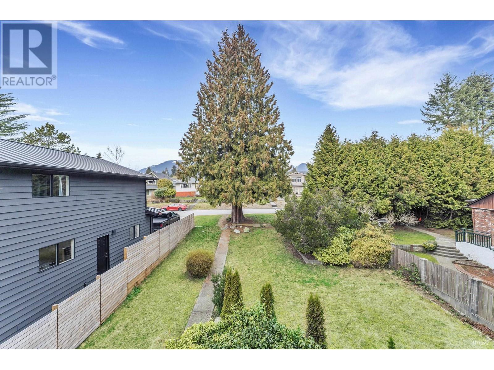 857 E 12th Street, North Vancouver, British Columbia  V7L 2L2 - Photo 13 - R2821067