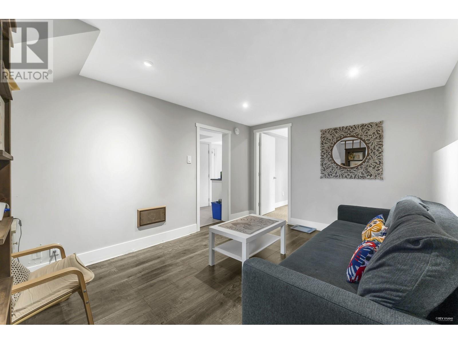 857 E 12th Street, North Vancouver, British Columbia  V7L 2L2 - Photo 19 - R2821067
