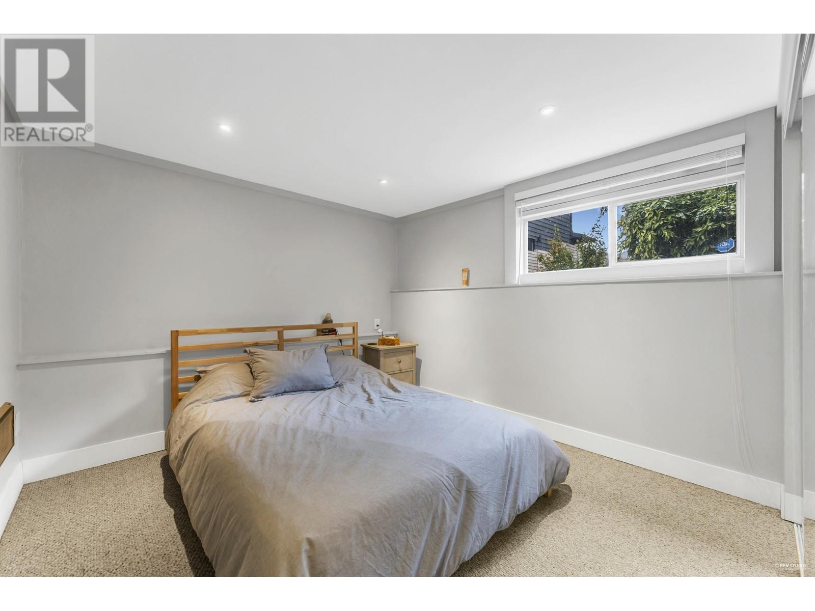 857 E 12th Street, North Vancouver, British Columbia  V7L 2L2 - Photo 21 - R2821067