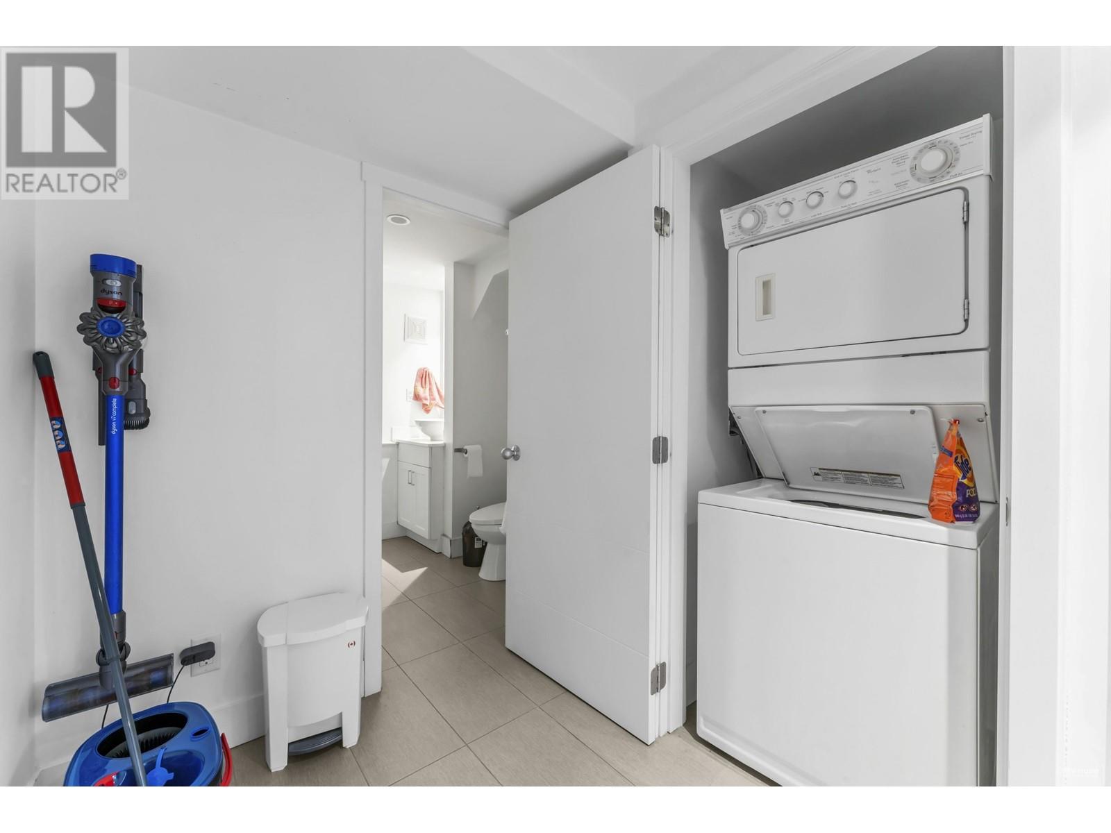 857 E 12th Street, North Vancouver, British Columbia  V7L 2L2 - Photo 24 - R2821067