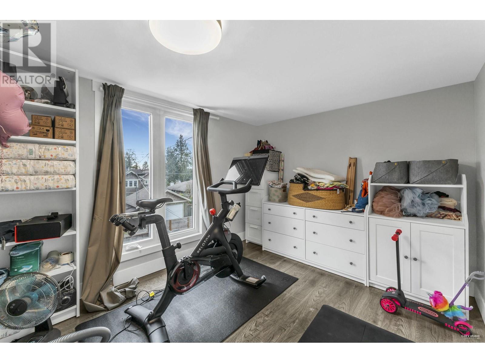 857 E 12th Street, North Vancouver, British Columbia  V7L 2L2 - Photo 25 - R2821067