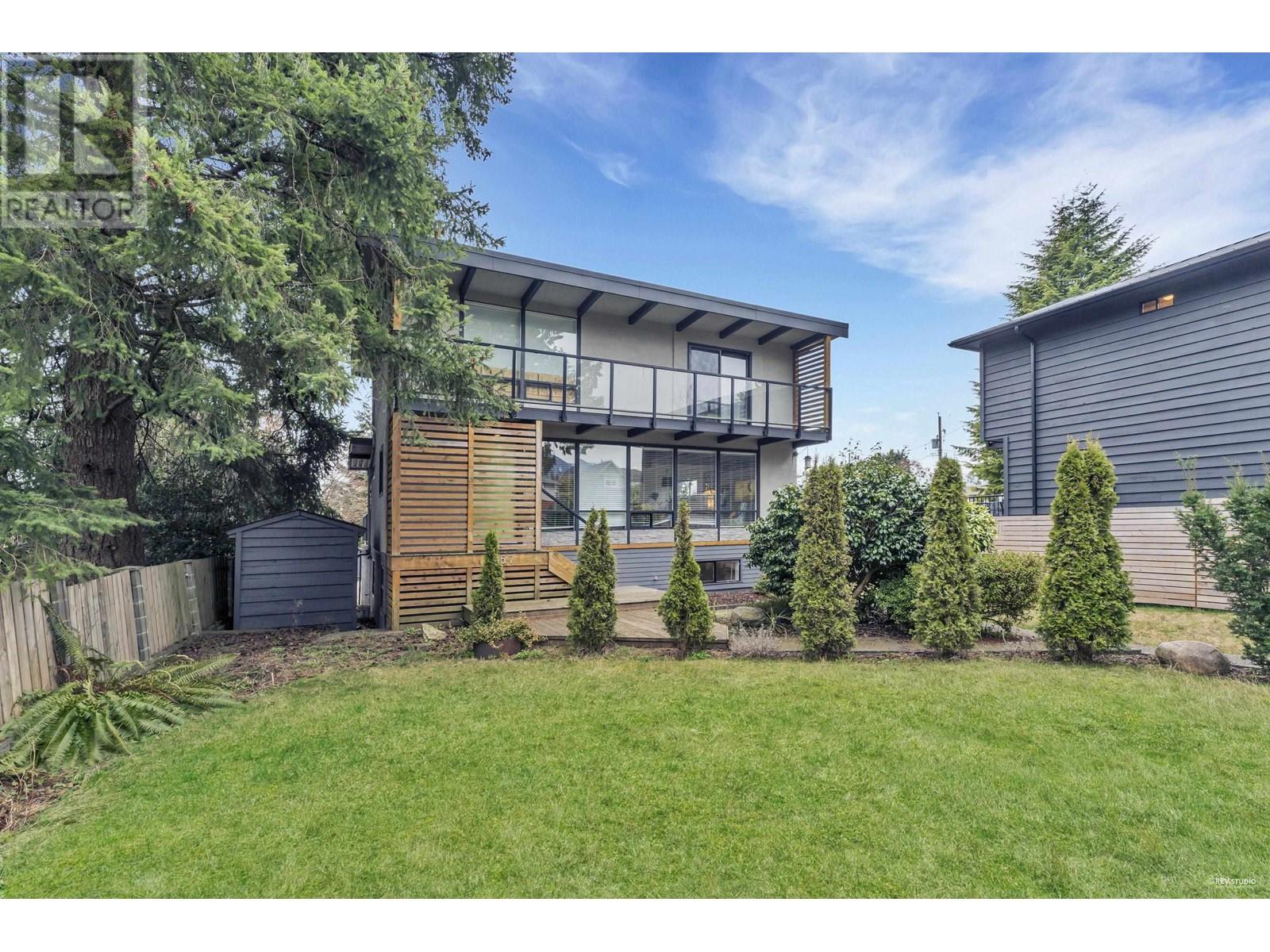 857 E 12th Street, North Vancouver, British Columbia  V7L 2L2 - Photo 34 - R2821067