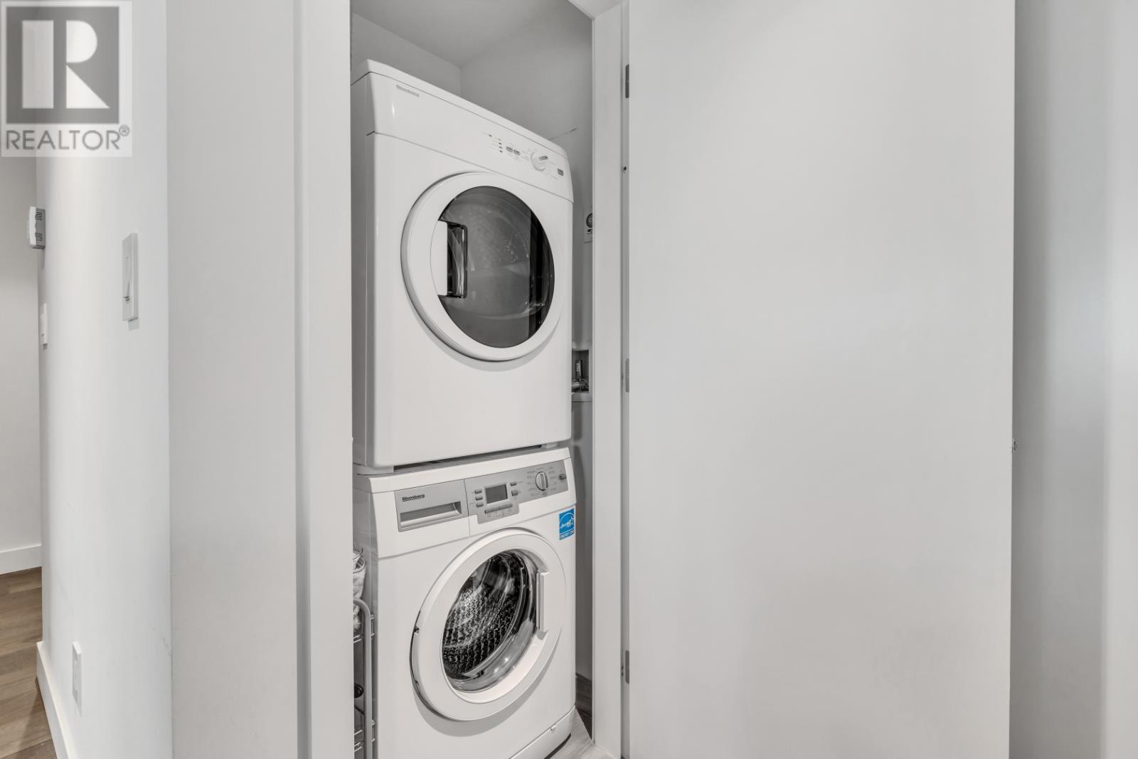 61x 1571 W 57 Avenue, Vancouver, British Columbia  V6P 6E9 - Photo 13 - R2821049