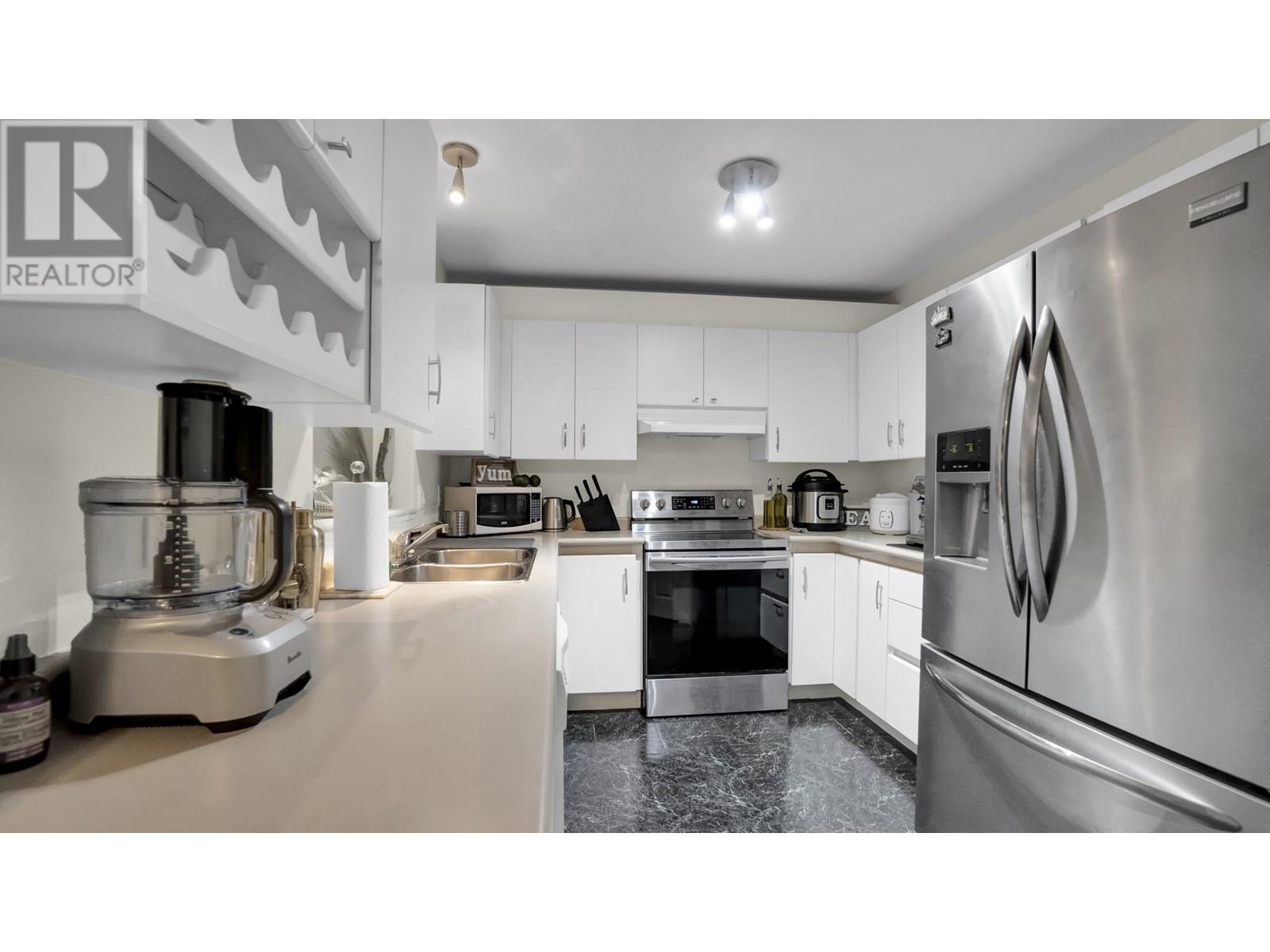 205 2960 Princess Crescent, Coquitlam, British Columbia  V3B 7P2 - Photo 8 - R2820515