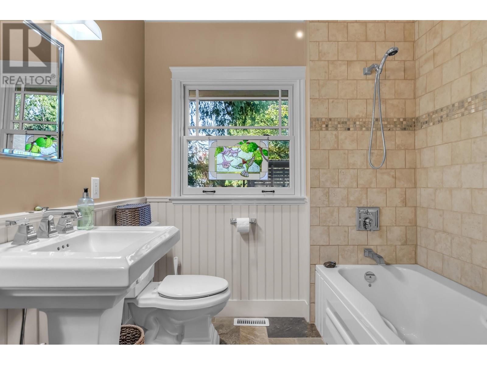 21746 River Road, Maple Ridge, British Columbia  V2X 2B7 - Photo 14 - R2814488