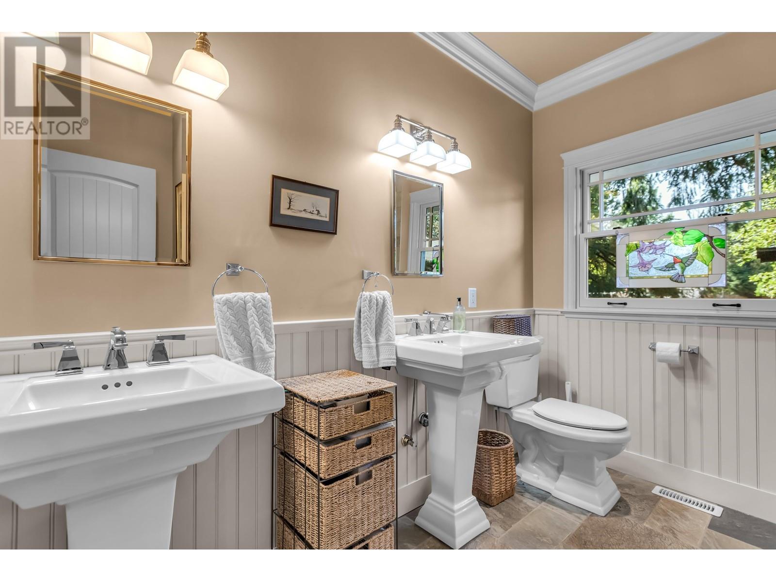 21746 River Road, Maple Ridge, British Columbia  V2X 2B7 - Photo 13 - R2814488