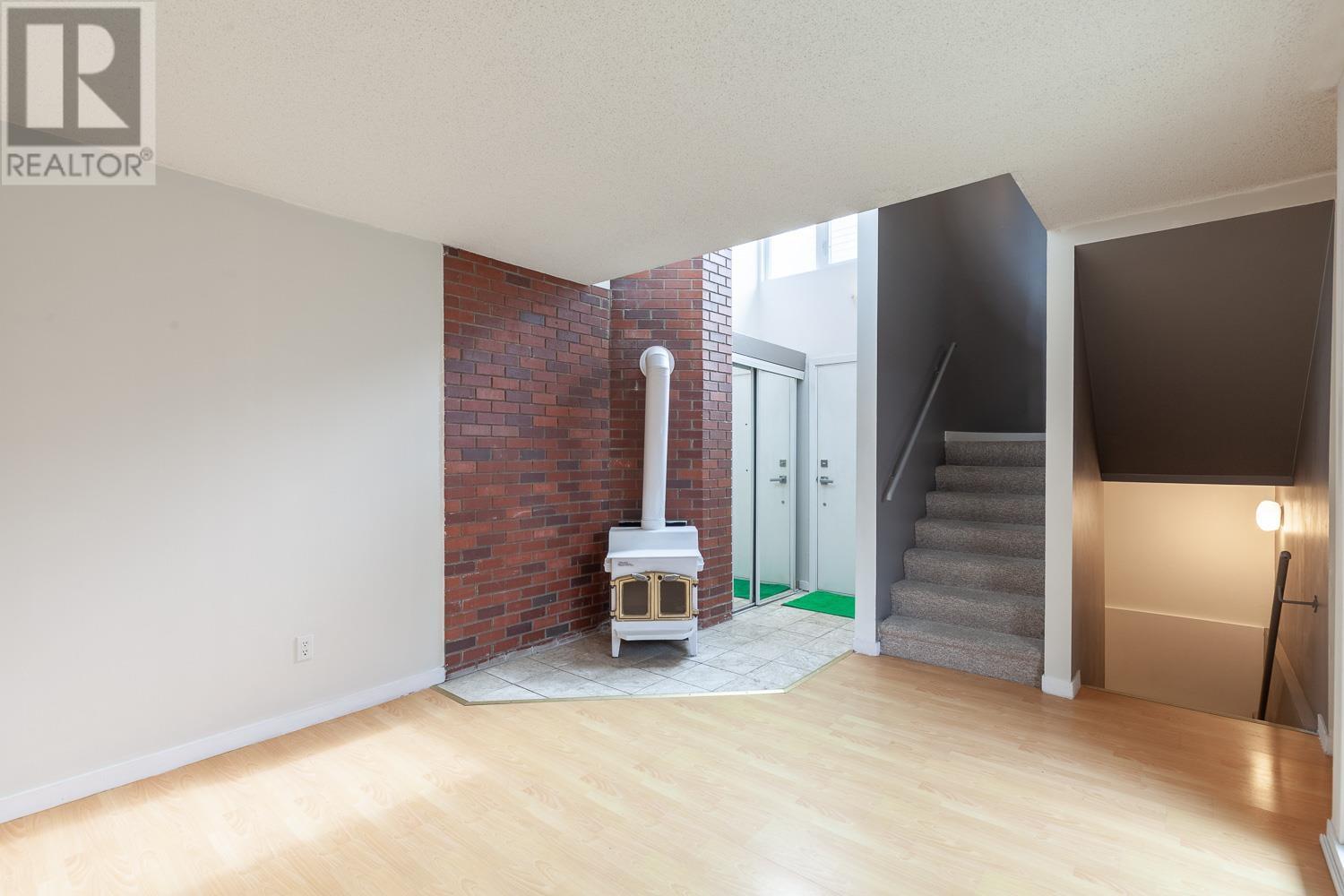 3 468 Jackson Avenue, Vancouver, British Columbia  V6A 3B5 - Photo 3 - R2820863