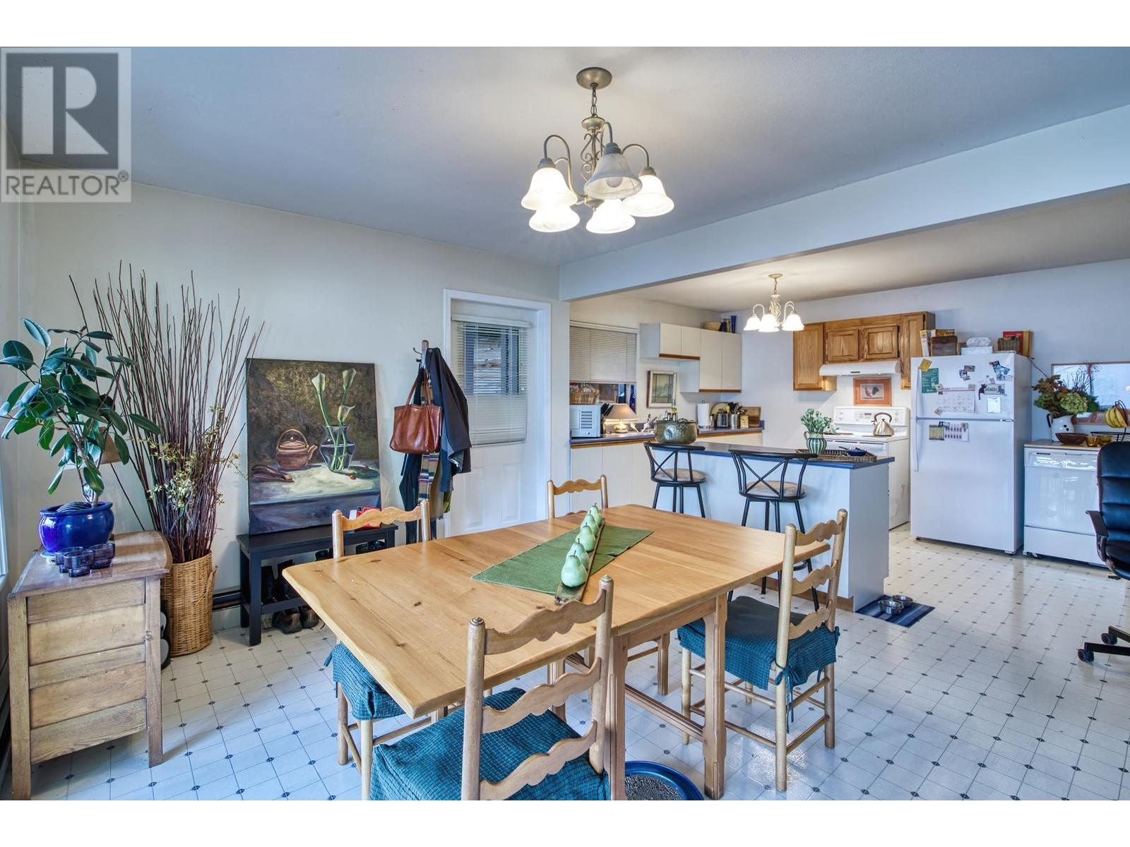 5798 Marine Way, Sechelt, British Columbia  V0N 3A6 - Photo 23 - R2821044