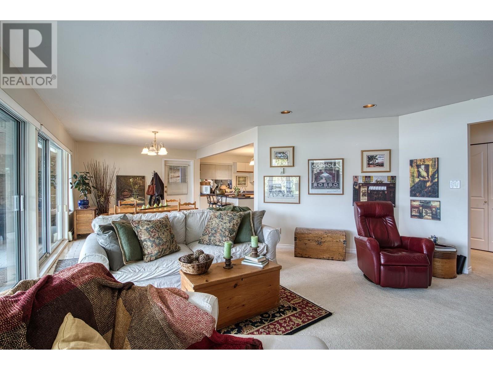 5798 Marine Way, Sechelt, British Columbia  V0N 3A6 - Photo 21 - R2821044