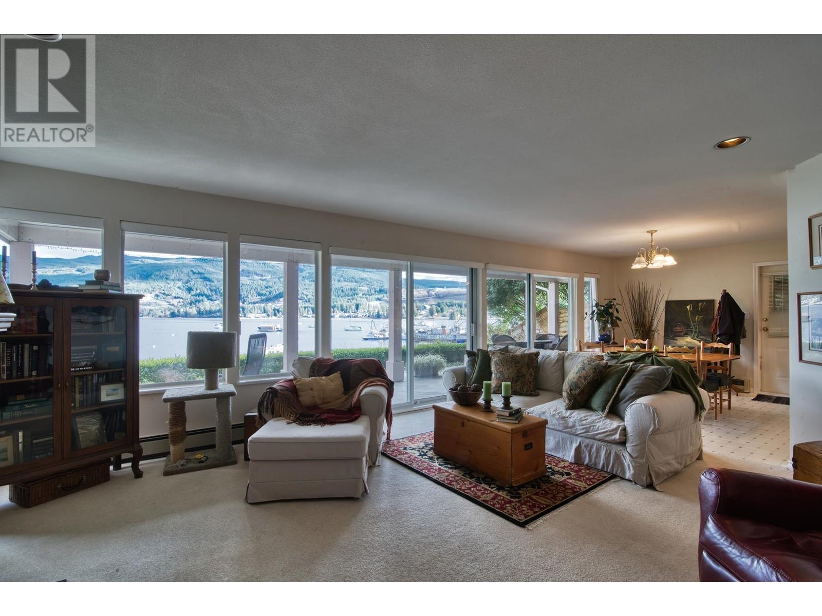 5798 Marine Way, Sechelt, British Columbia  V0N 3A6 - Photo 19 - R2821044