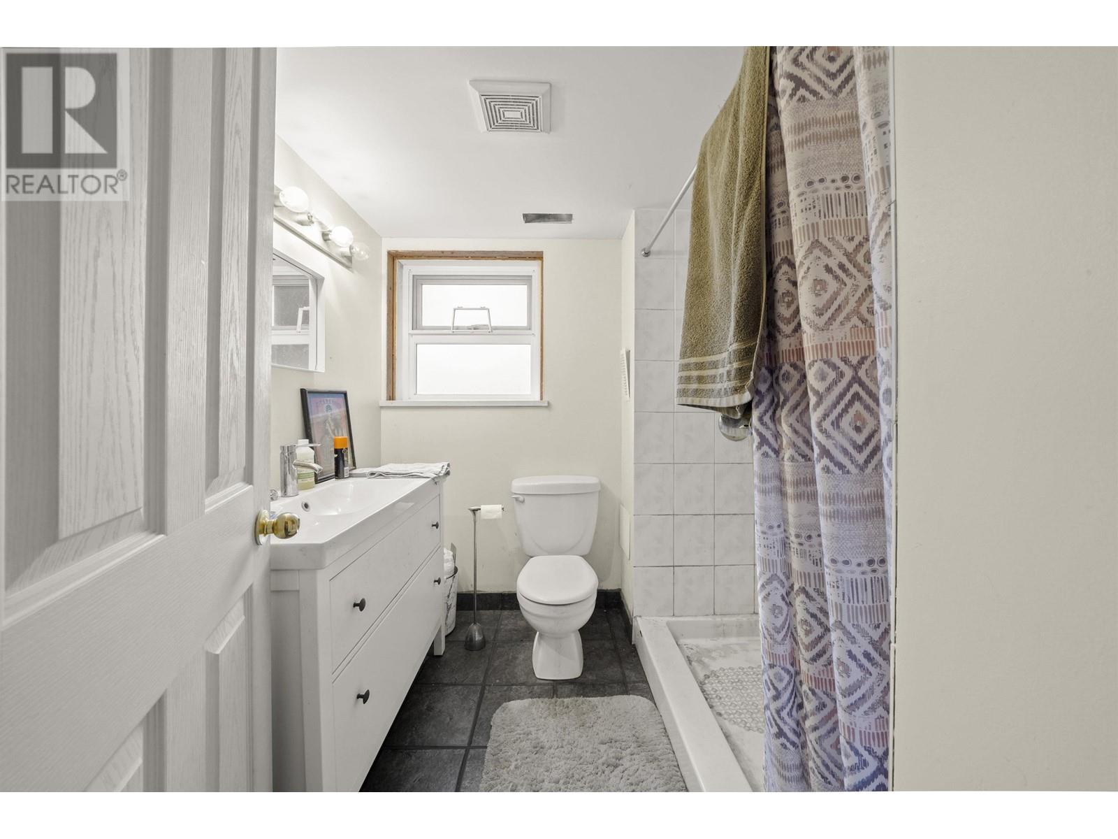 21735 123 Avenue, Maple Ridge, British Columbia  V2X 4C4 - Photo 30 - R2821075