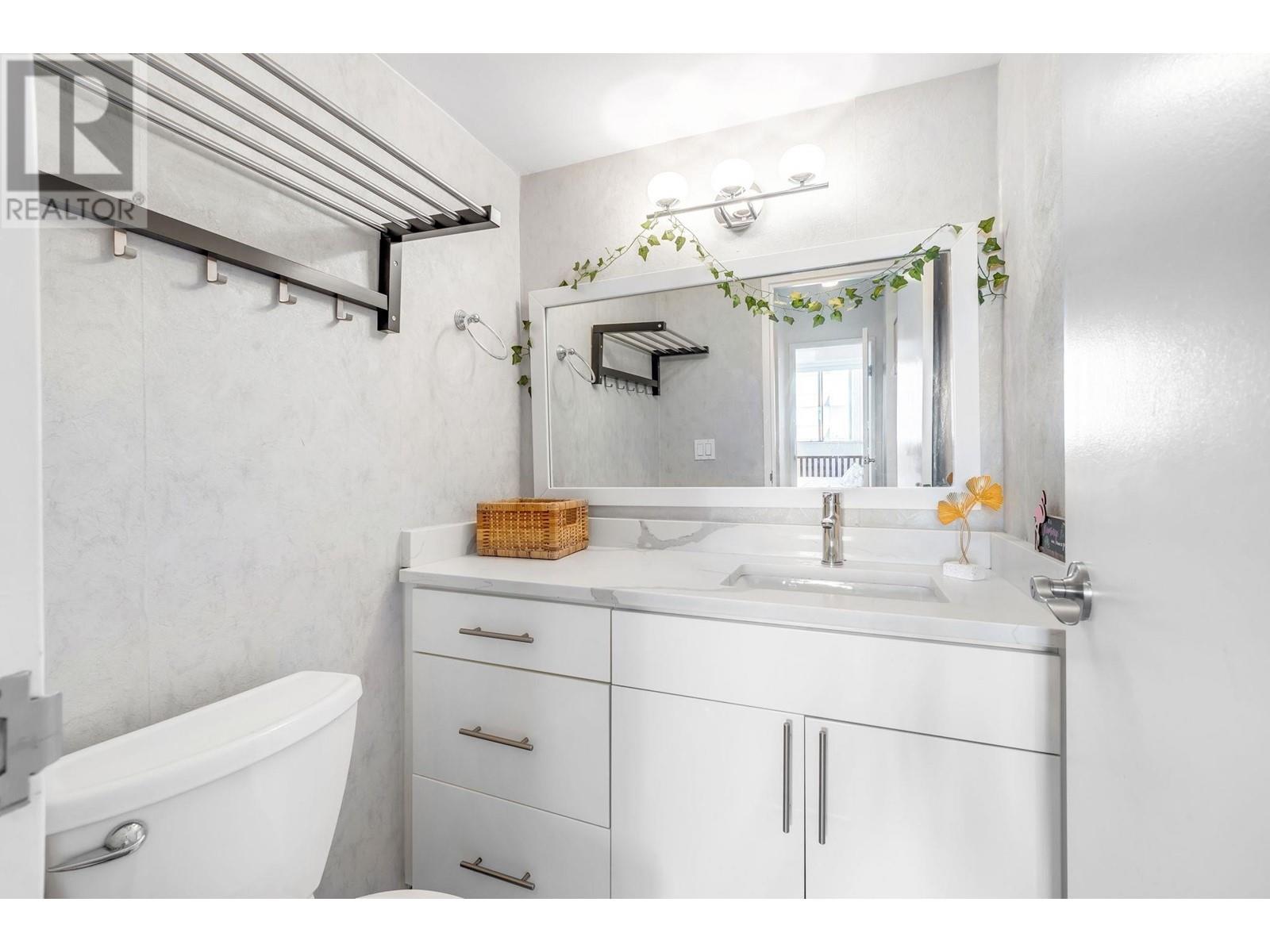 1202 620 Seventh Avenue, New Westminster, British Columbia  V3M 5T6 - Photo 12 - R2821076
