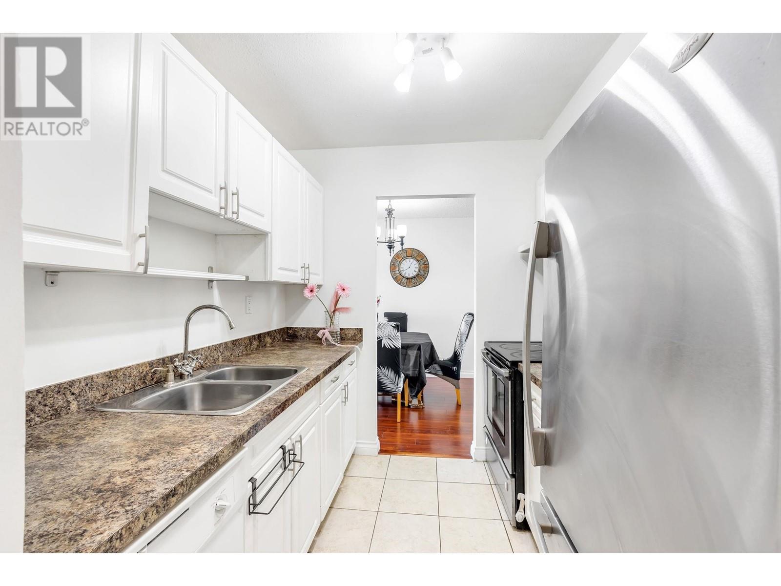 1202 620 Seventh Avenue, New Westminster, British Columbia  V3M 5T6 - Photo 7 - R2821076