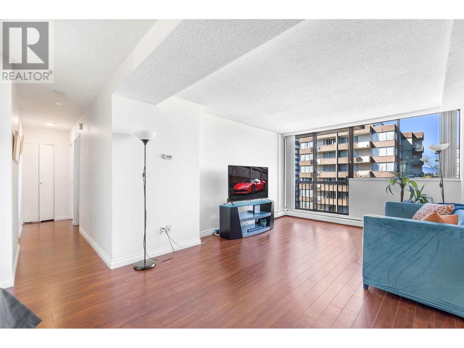 1202 620 Seventh Avenue, New Westminster, British Columbia  V3M 5T6 - Photo 4 - R2821076