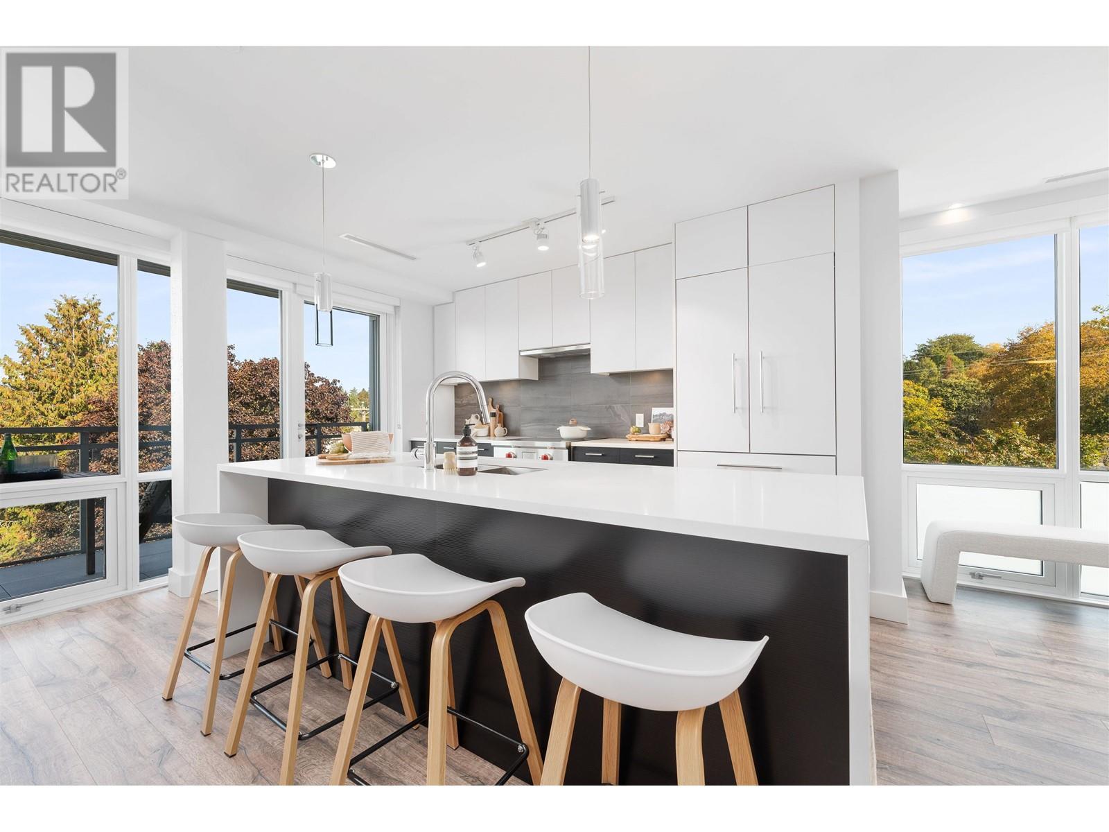 402 5118 Cambie Street, Vancouver, British Columbia  V5Z 2Z7 - Photo 2 - R2819545