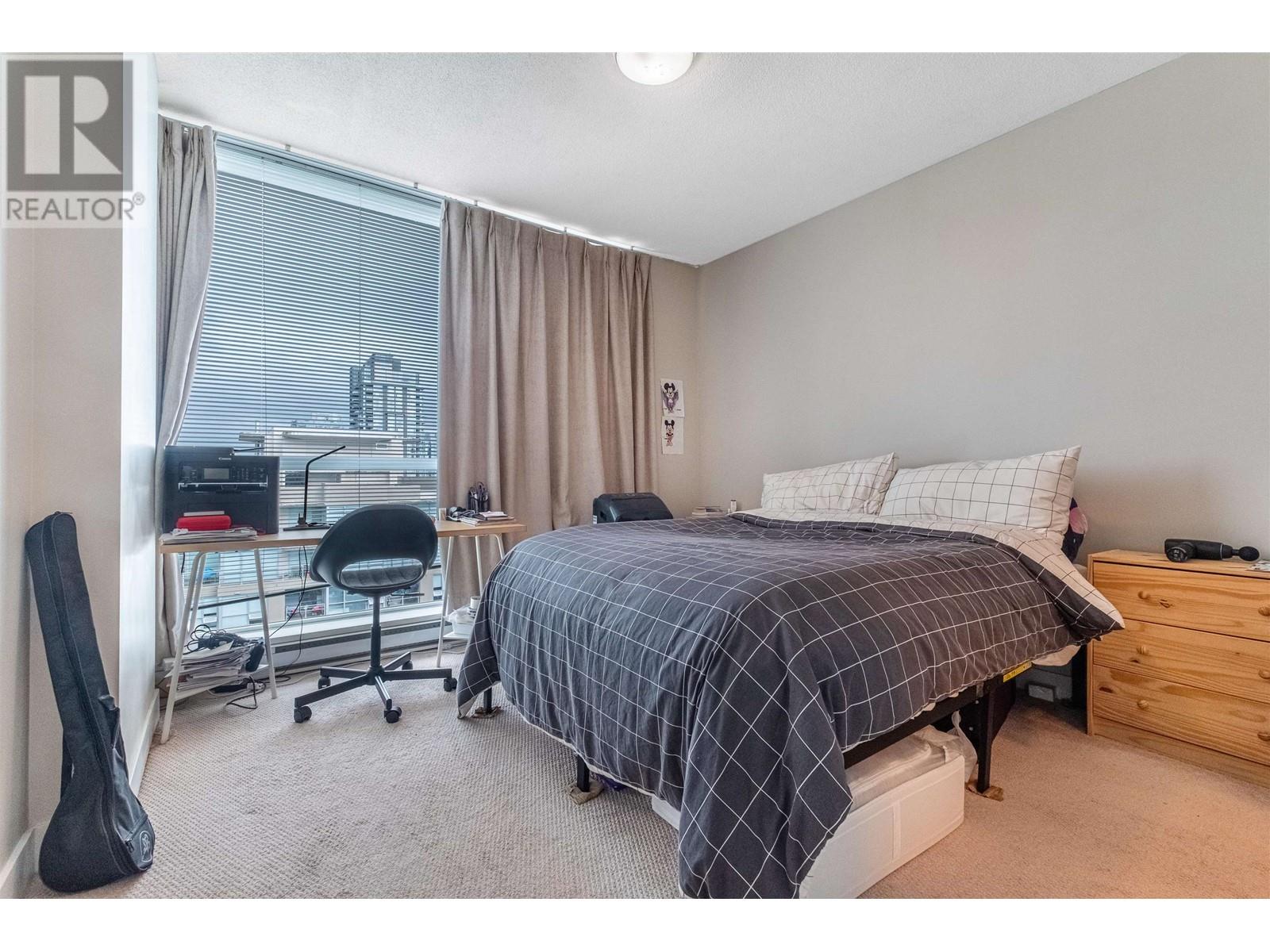 3205 2968 Glen Drive, Coquitlam, British Columbia  V3B 0C4 - Photo 11 - R2821180