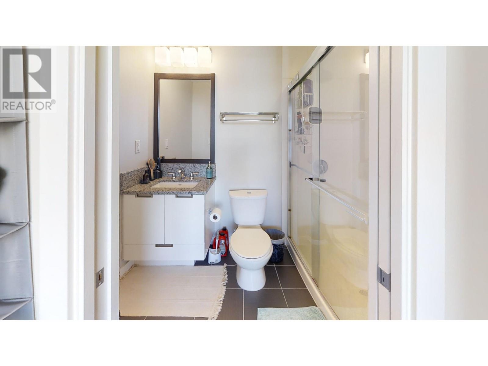3205 2968 Glen Drive, Coquitlam, British Columbia  V3B 0C4 - Photo 12 - R2821180