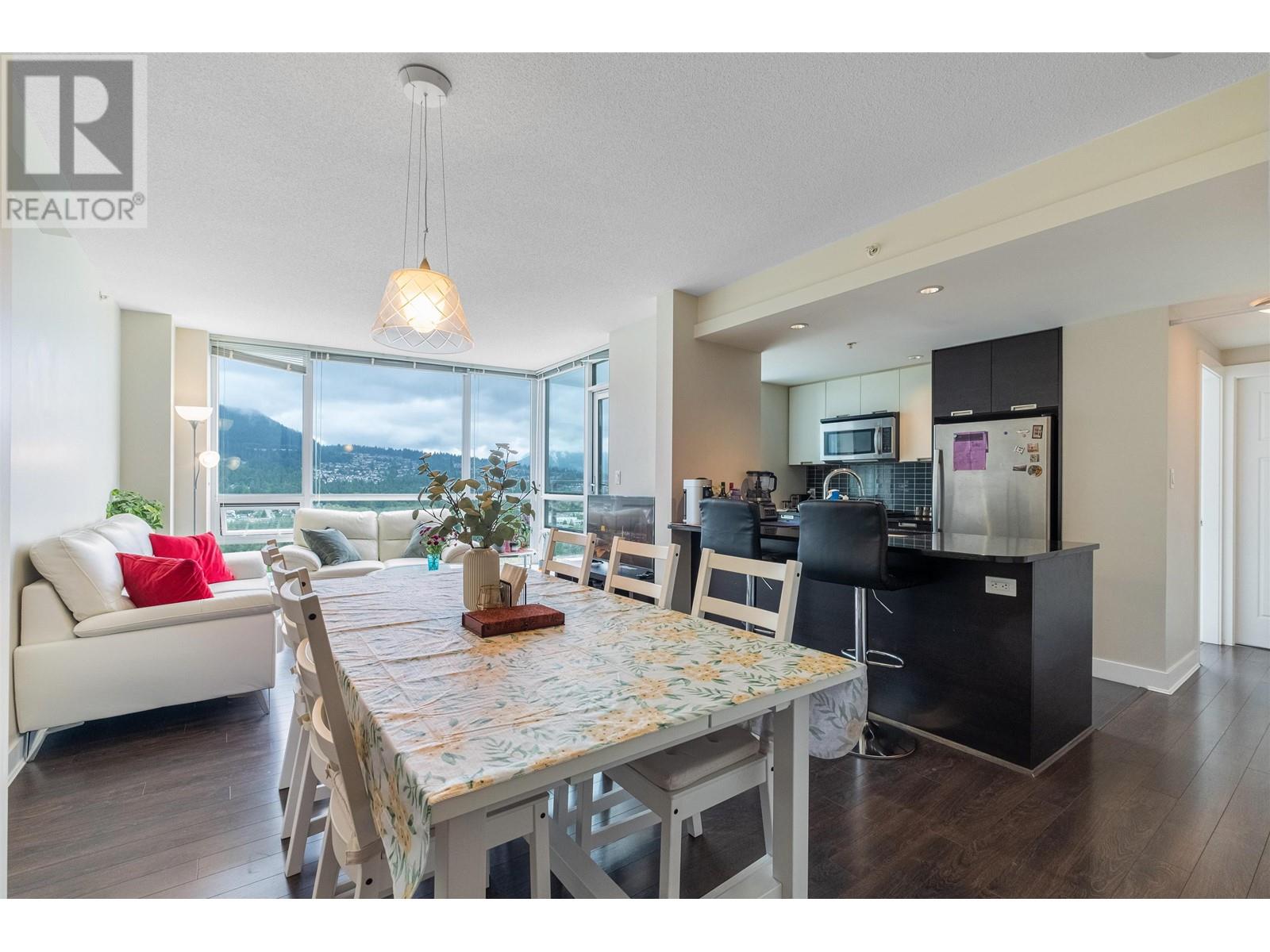 3205 2968 Glen Drive, Coquitlam, British Columbia  V3B 0C4 - Photo 5 - R2821180