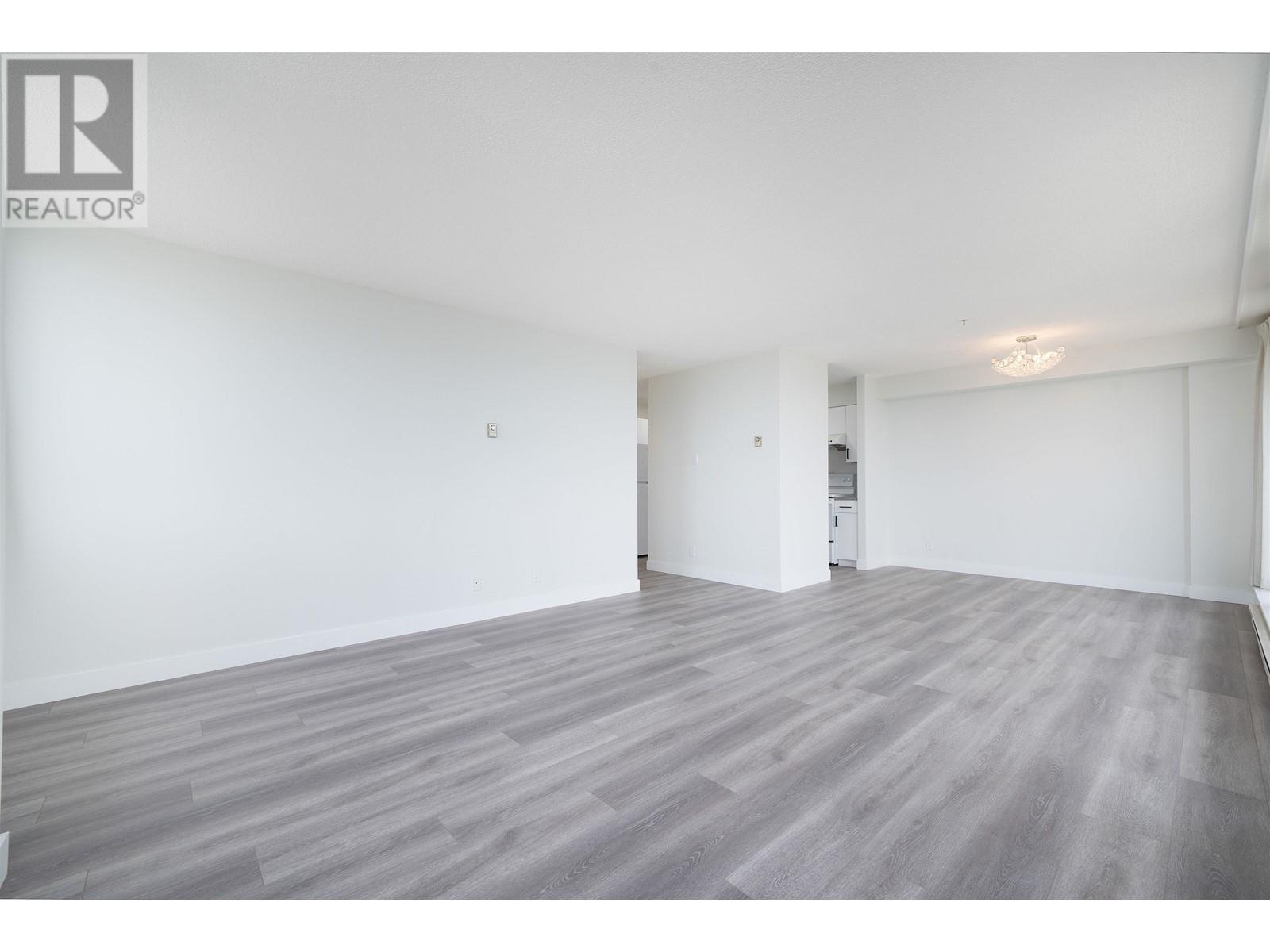 2102 6540 Burlington Avenue, Burnaby, British Columbia  V5H 4G3 - Photo 4 - R2821181
