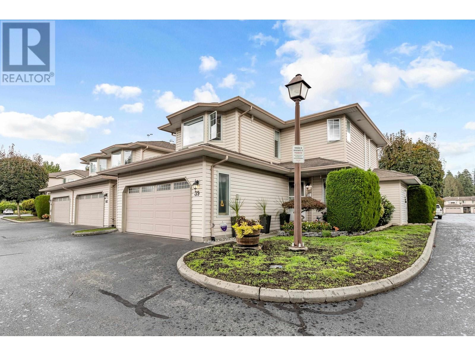39 12268 189a Street, Pitt Meadows, British Columbia  V3Y 2M7 - Photo 2 - R2821204