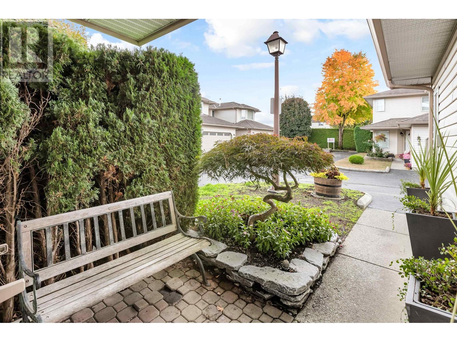39 12268 189a Street, Pitt Meadows, British Columbia  V3Y 2M7 - Photo 4 - R2821204