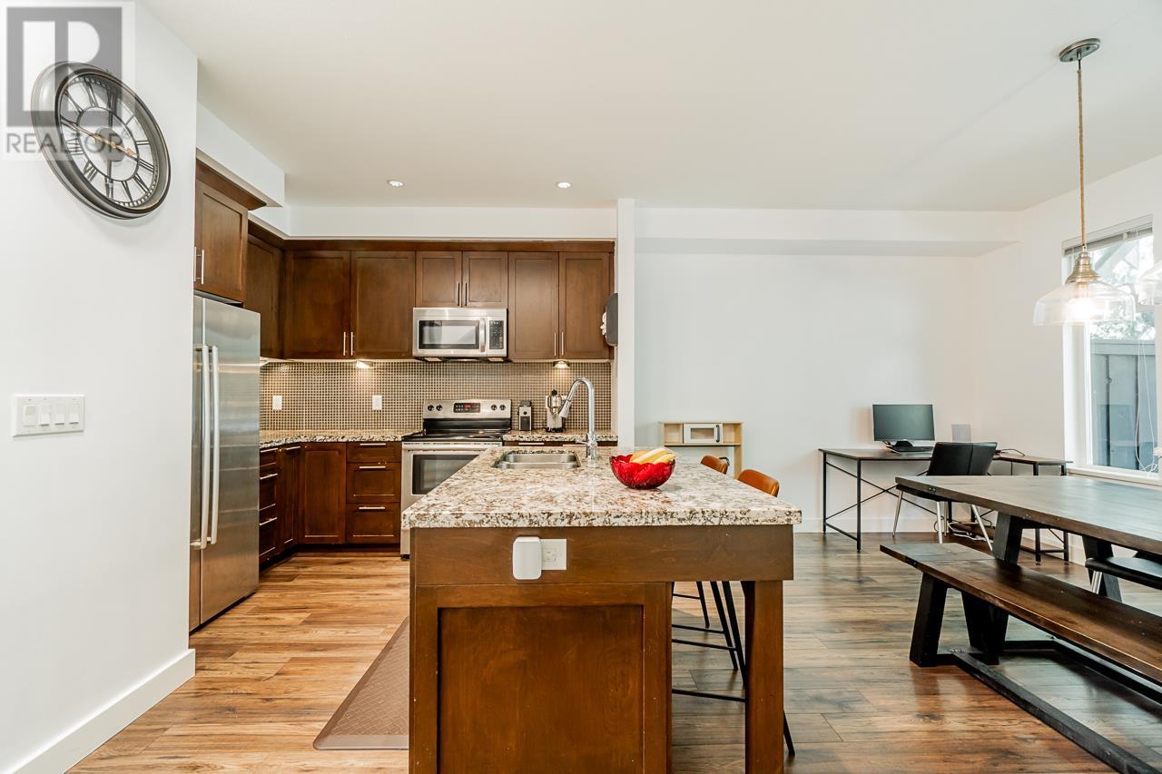 130 1460 Southview Street, Coquitlam, British Columbia  V3E 0G6 - Photo 8 - R2821216