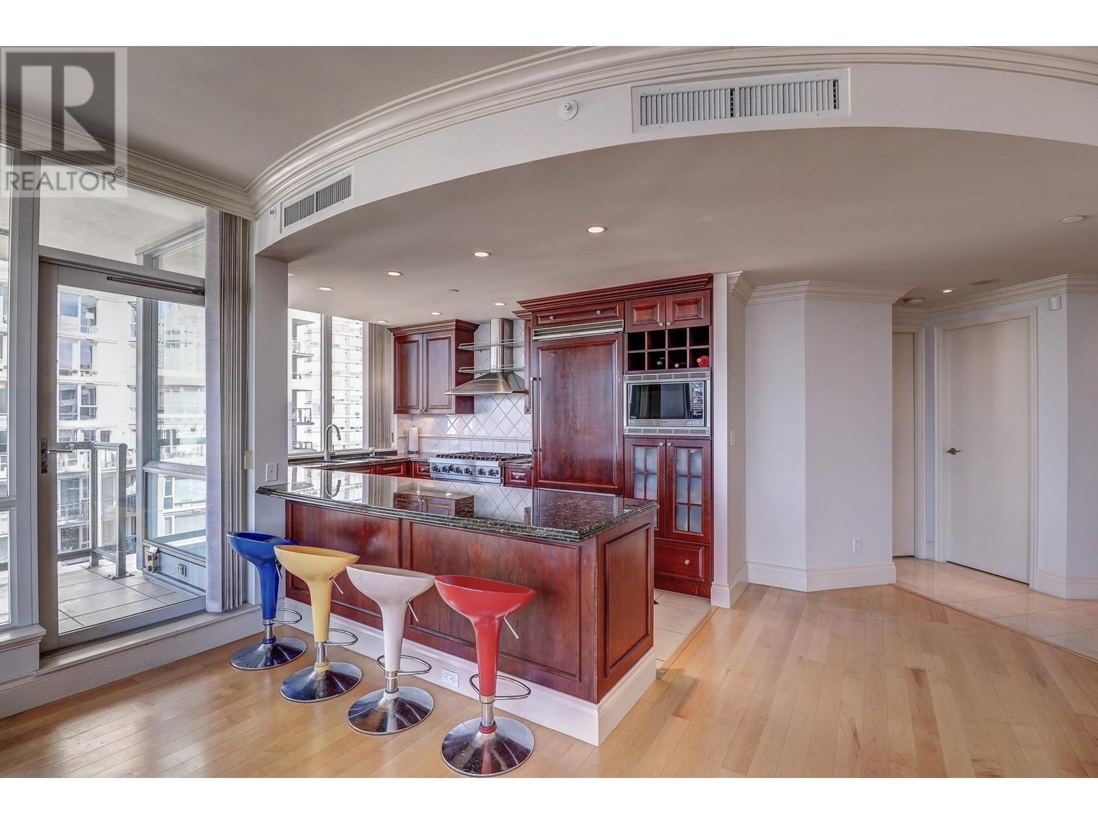 801 1328 Marinaside Crescent, Vancouver, British Columbia  V6Z 3B3 - Photo 12 - R2821217