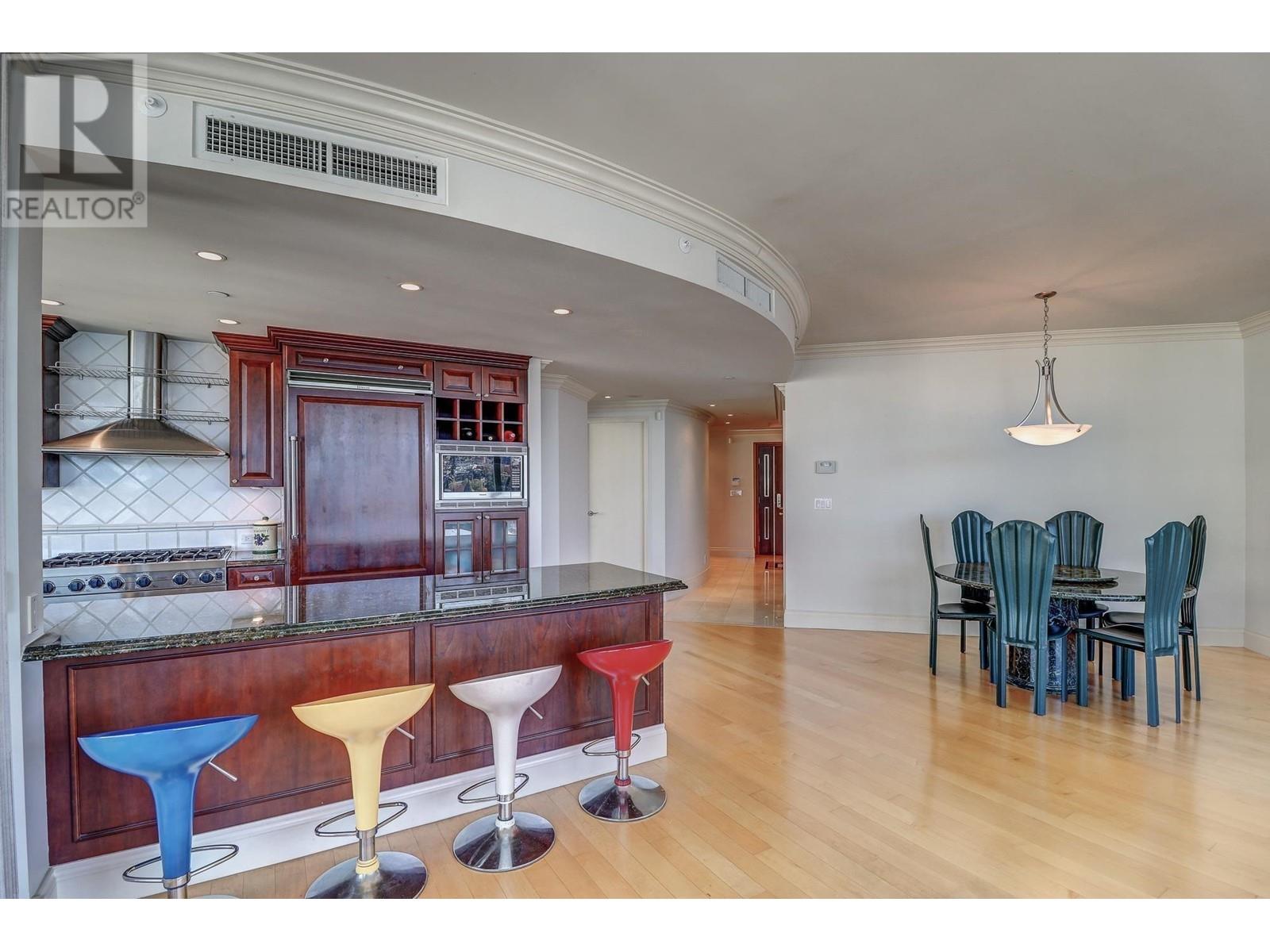 801 1328 Marinaside Crescent, Vancouver, British Columbia  V6Z 3B3 - Photo 13 - R2821217