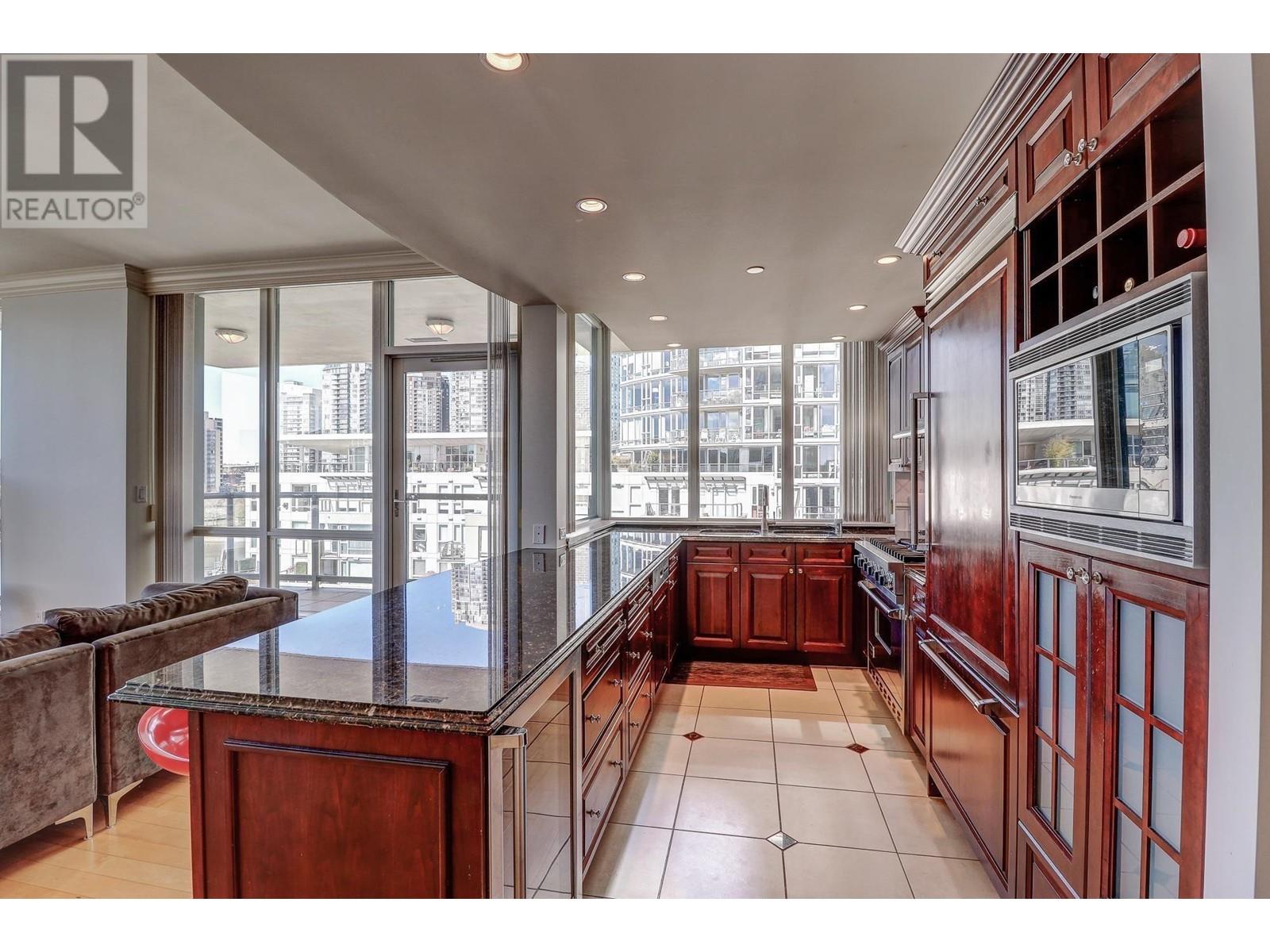 801 1328 Marinaside Crescent, Vancouver, British Columbia  V6Z 3B3 - Photo 9 - R2821217
