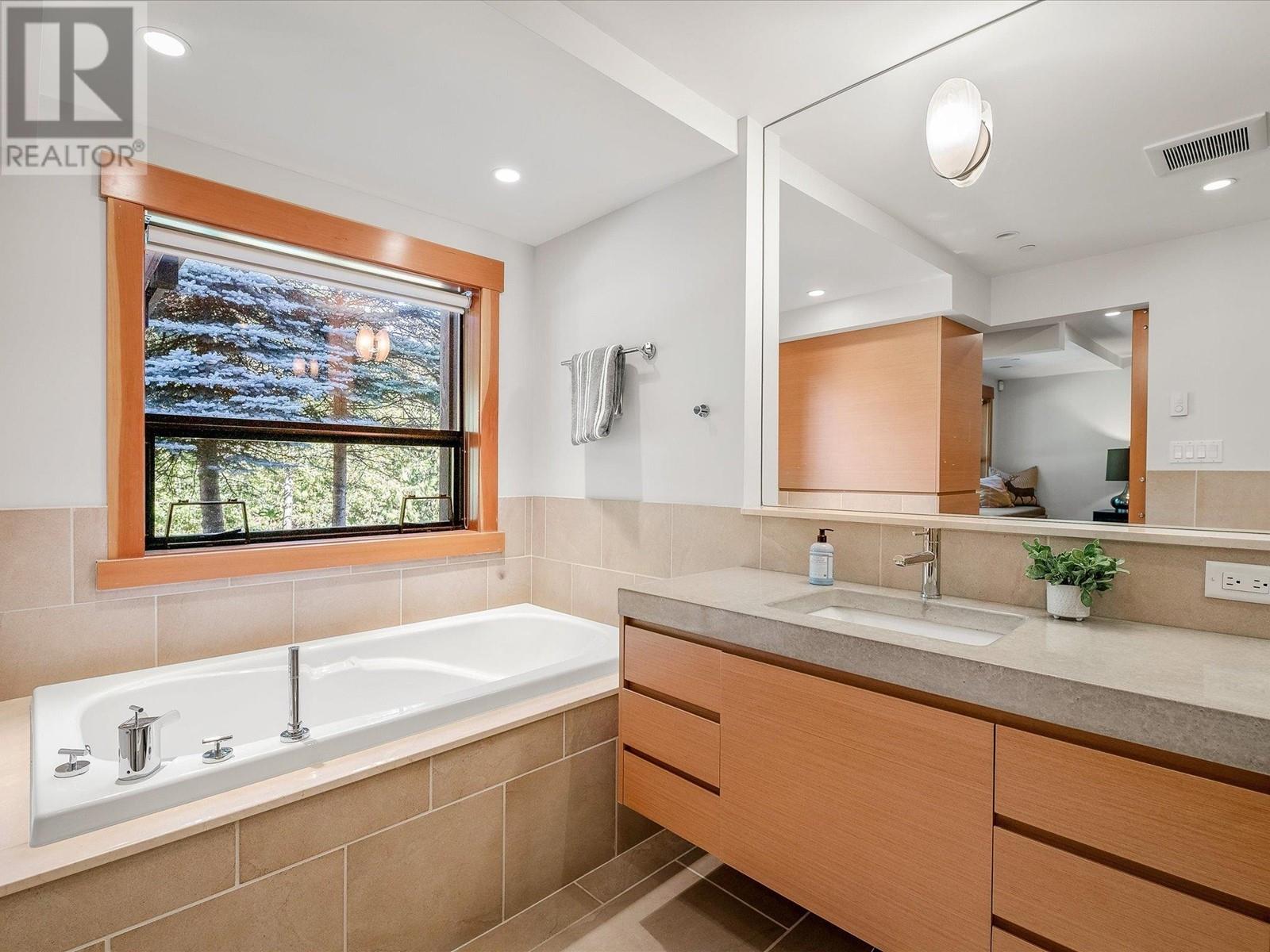 15 4700 Glacier Drive, Whistler, British Columbia  V0N 1B4 - Photo 21 - R2821284