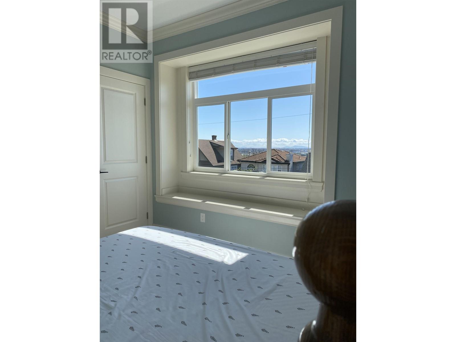 Main 717 East 61st Avenue, Vancouver, British Columbia  V5X 2C1 - Photo 17 - R2821283
