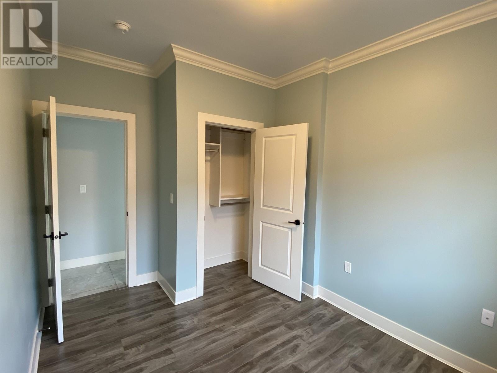 Main 717 East 61st Avenue, Vancouver, British Columbia  V5X 2C1 - Photo 19 - R2821283