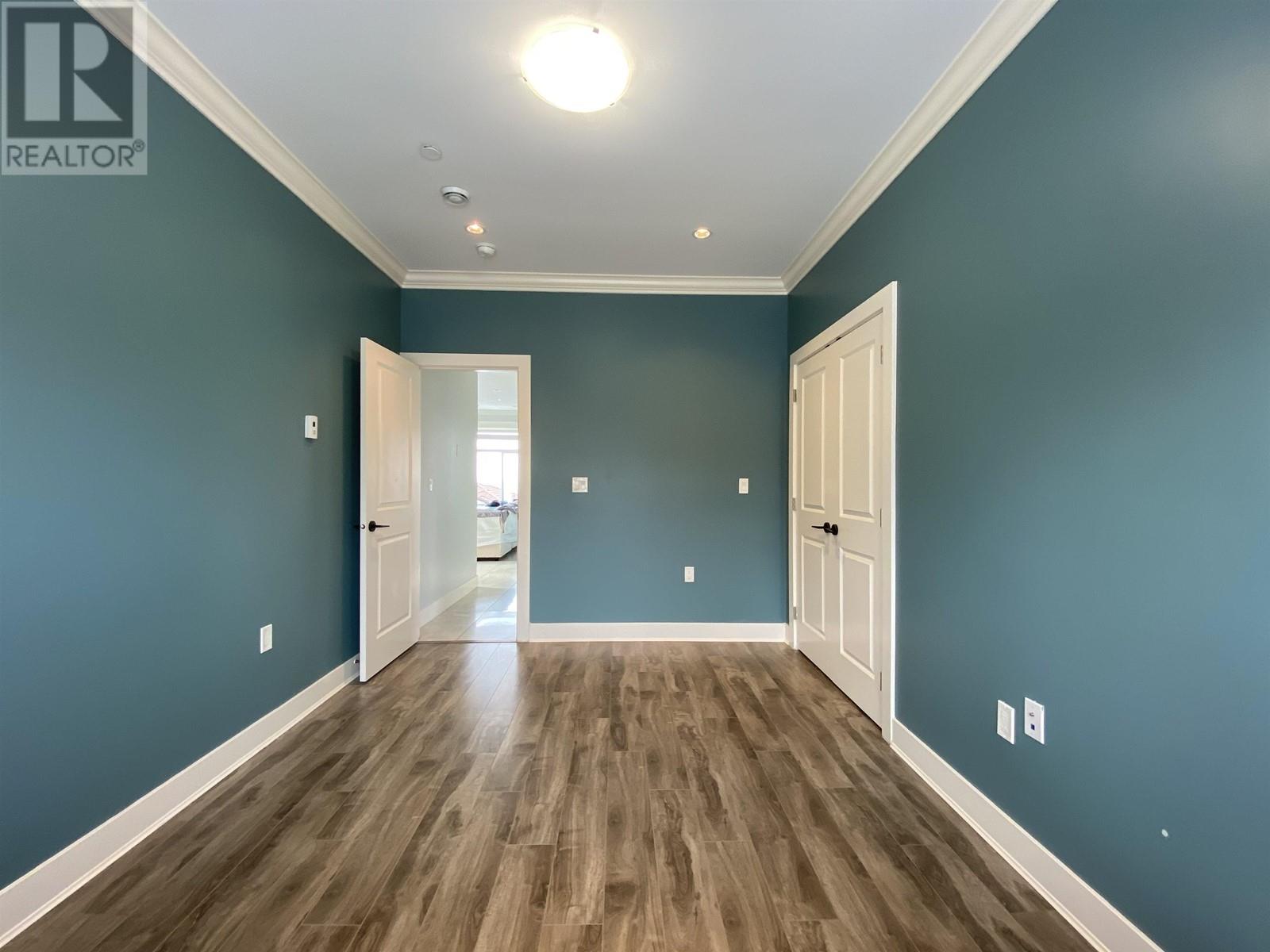 Main 717 East 61st Avenue, Vancouver, British Columbia  V5X 2C1 - Photo 21 - R2821283
