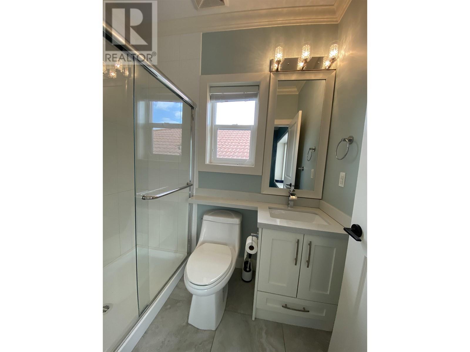 Main 717 East 61st Avenue, Vancouver, British Columbia  V5X 2C1 - Photo 25 - R2821283