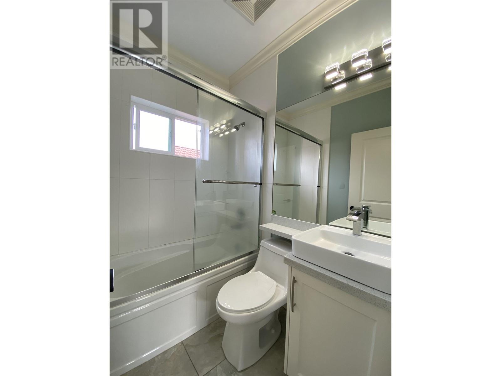 Main 717 East 61st Avenue, Vancouver, British Columbia  V5X 2C1 - Photo 26 - R2821283