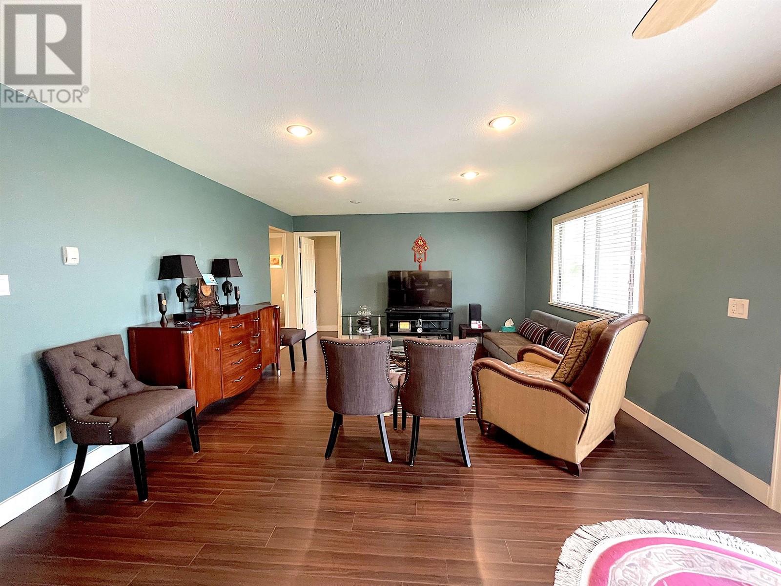 8120 Mirabel Court, Richmond, British Columbia  V7C 4Y2 - Photo 6 - R2821301