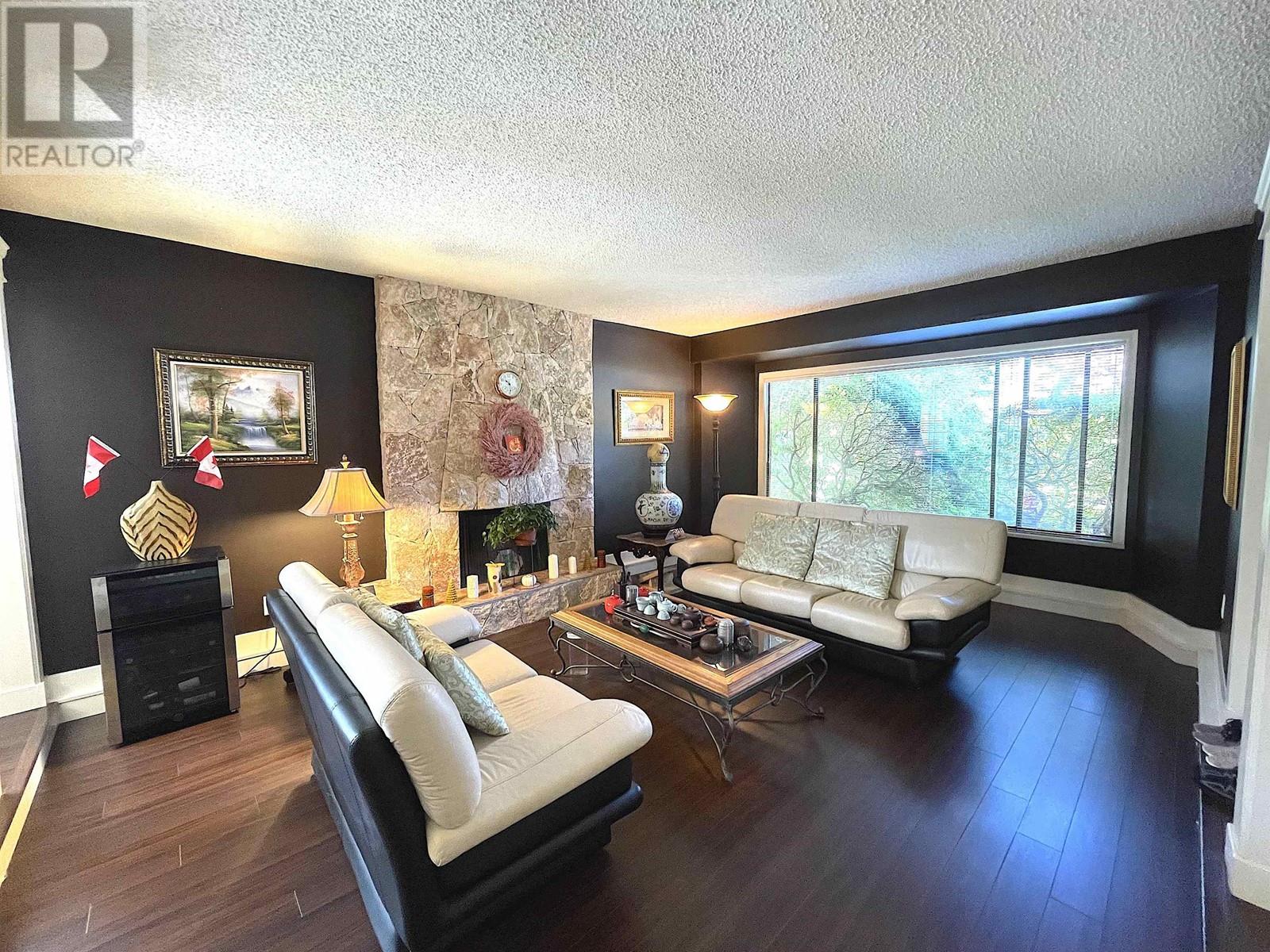 8120 Mirabel Court, Richmond, British Columbia  V7C 4Y2 - Photo 2 - R2821301